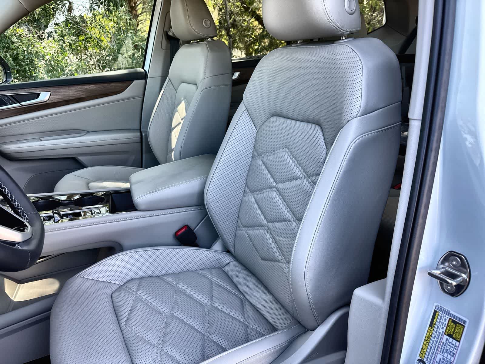 Thumbnail: 2026 Volkswagen Atlas - 14