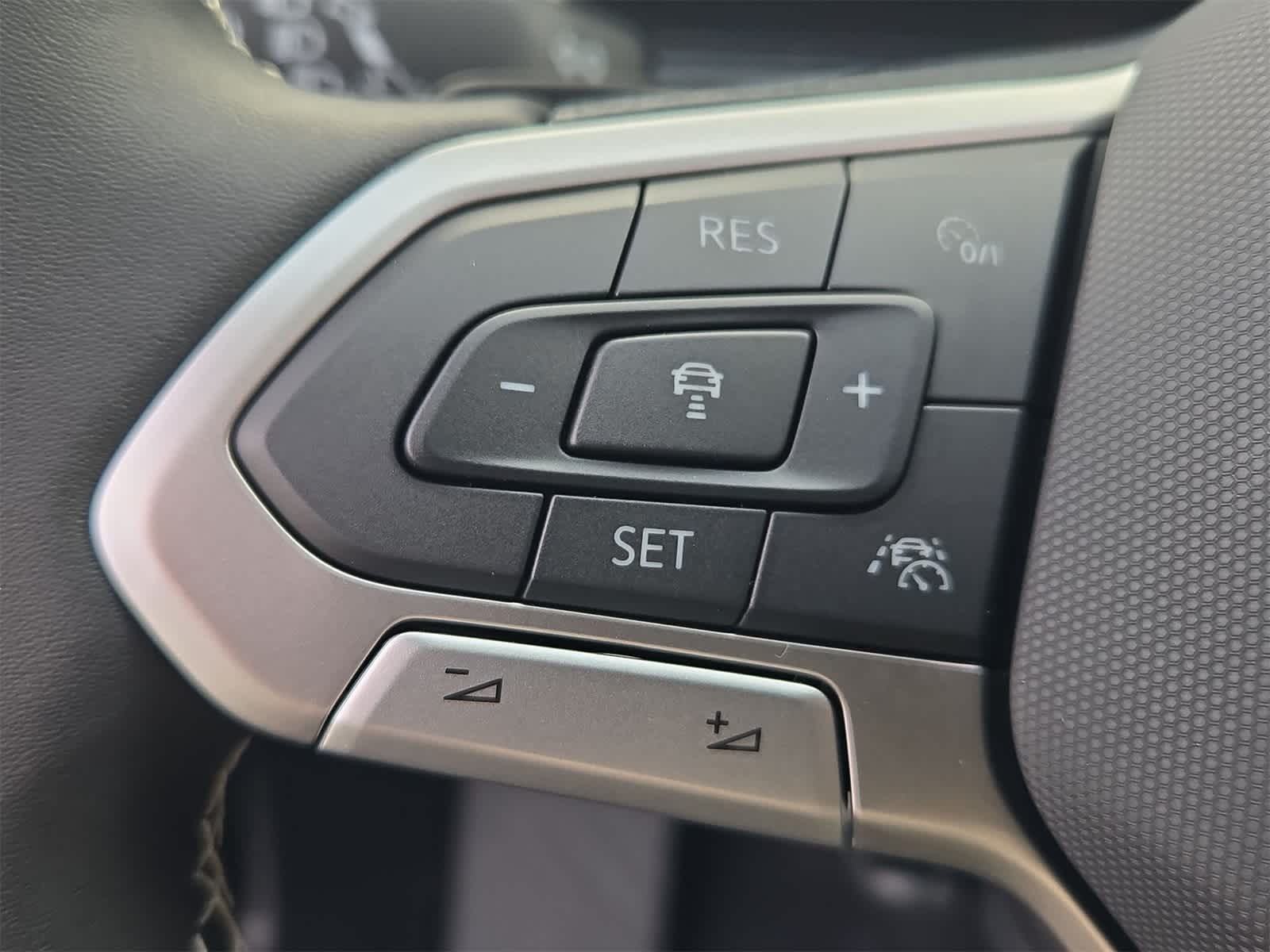 Thumbnail: 2026 Volkswagen Atlas - 22