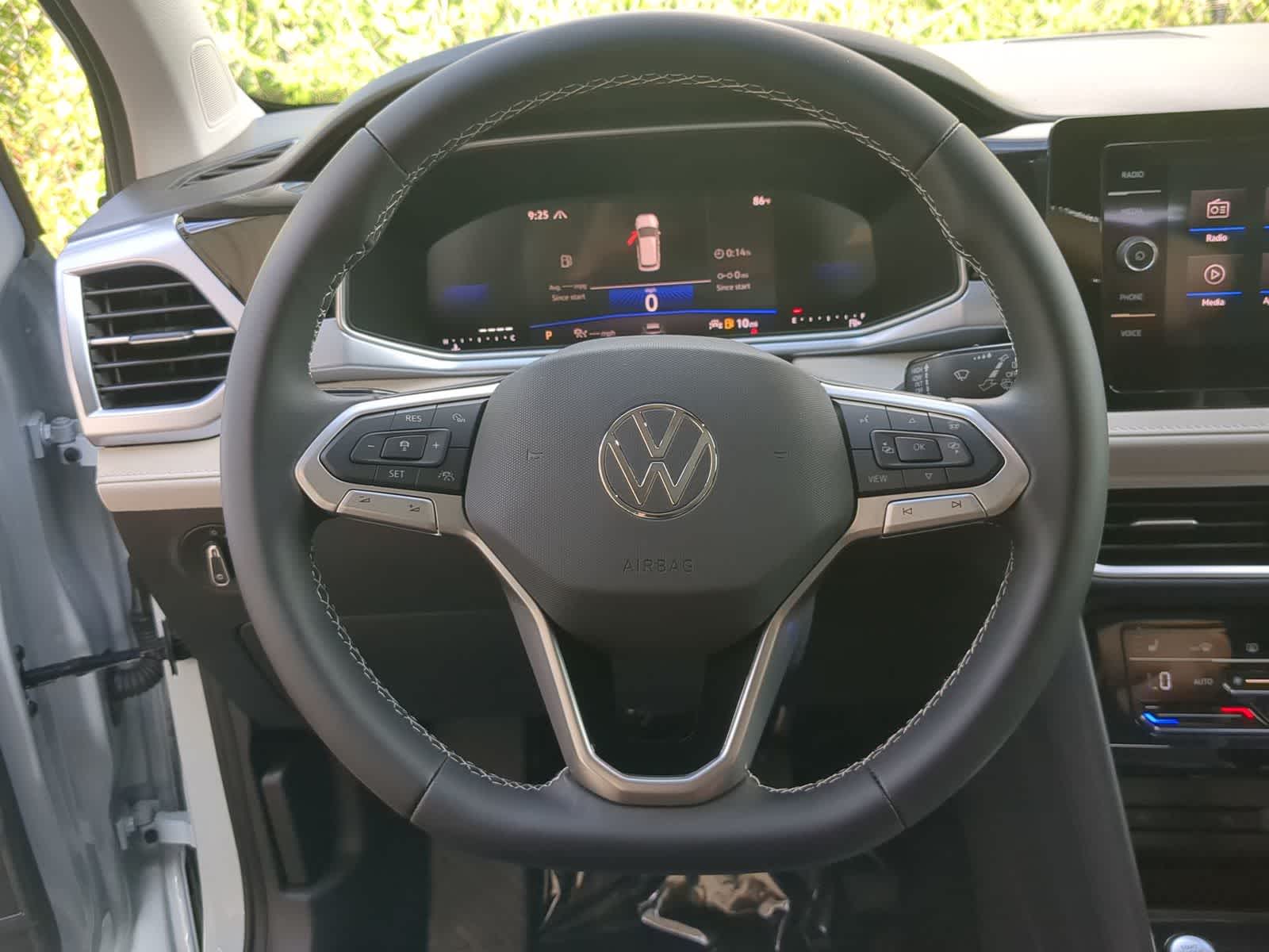 Thumbnail: 2025 Volkswagen Taos - 22