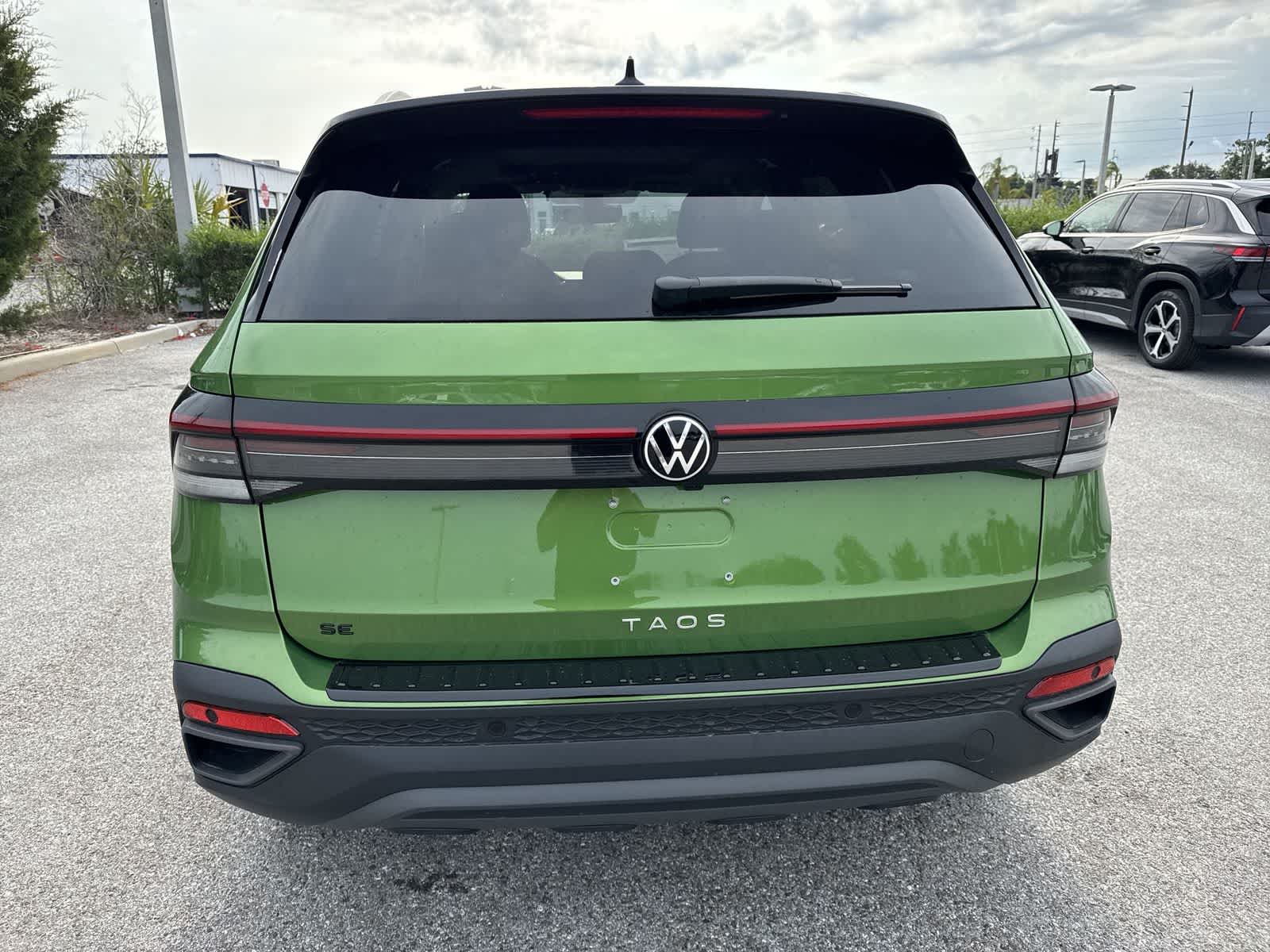 Thumbnail: 2026 Volkswagen Taos - 5