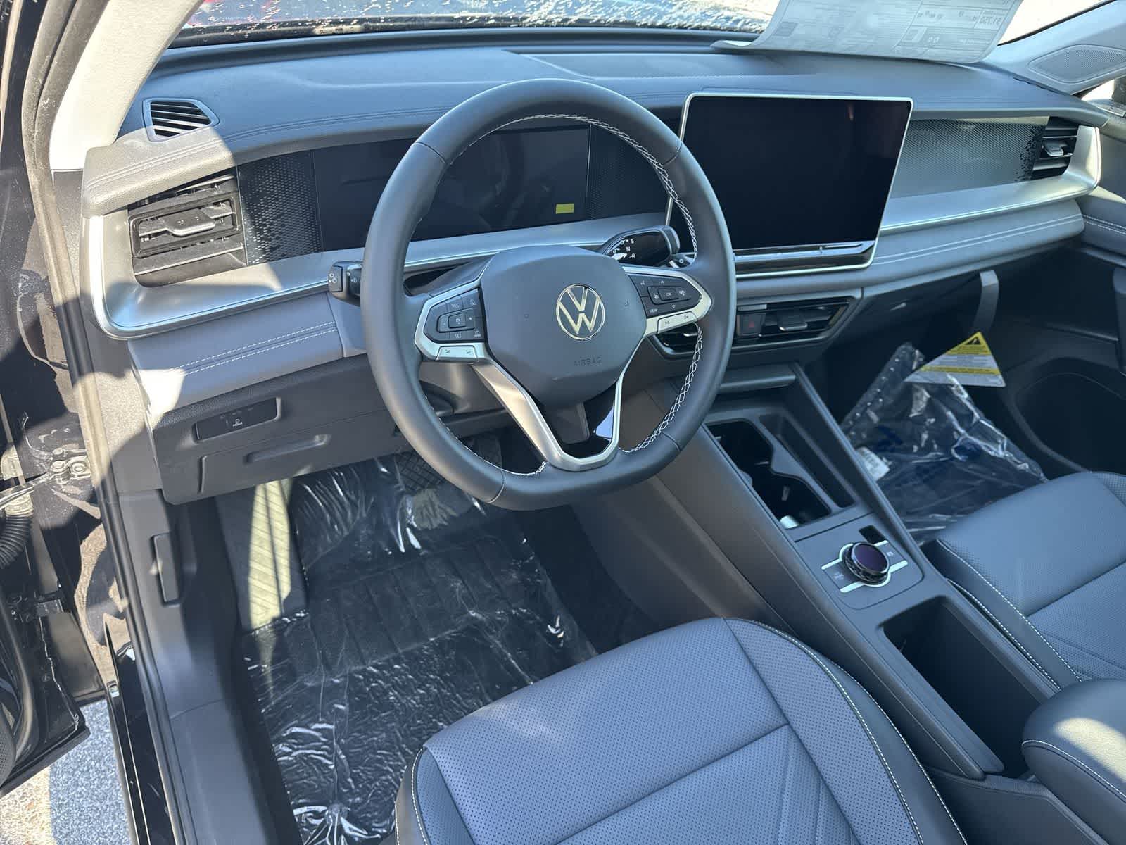 Thumbnail: 2026 Volkswagen Tiguan - 2