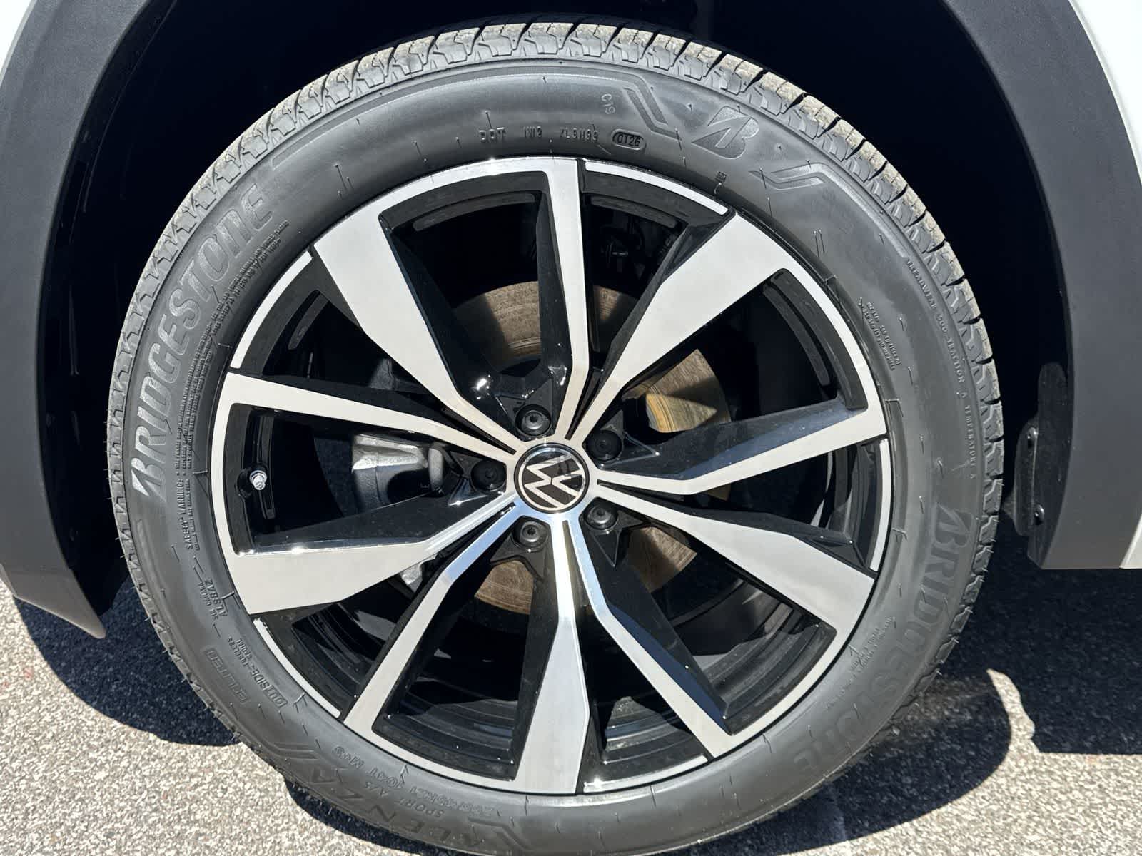 Thumbnail: 2026 Volkswagen Atlas - 12