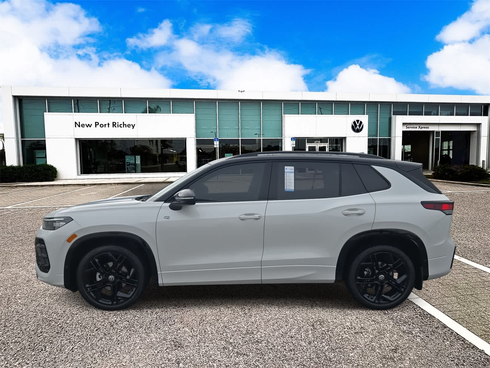 Thumbnail: 2026 Volkswagen Tiguan - 5