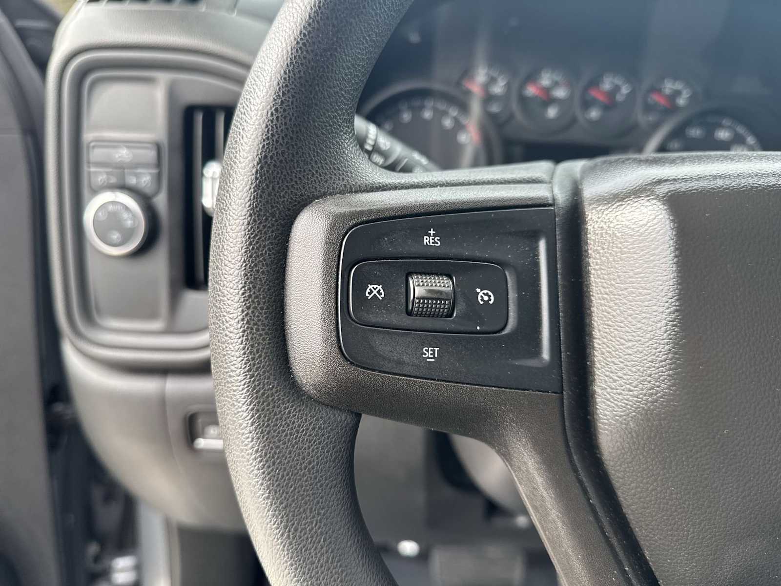 Thumbnail: 2020 Chevrolet Silverado 1500 - 21