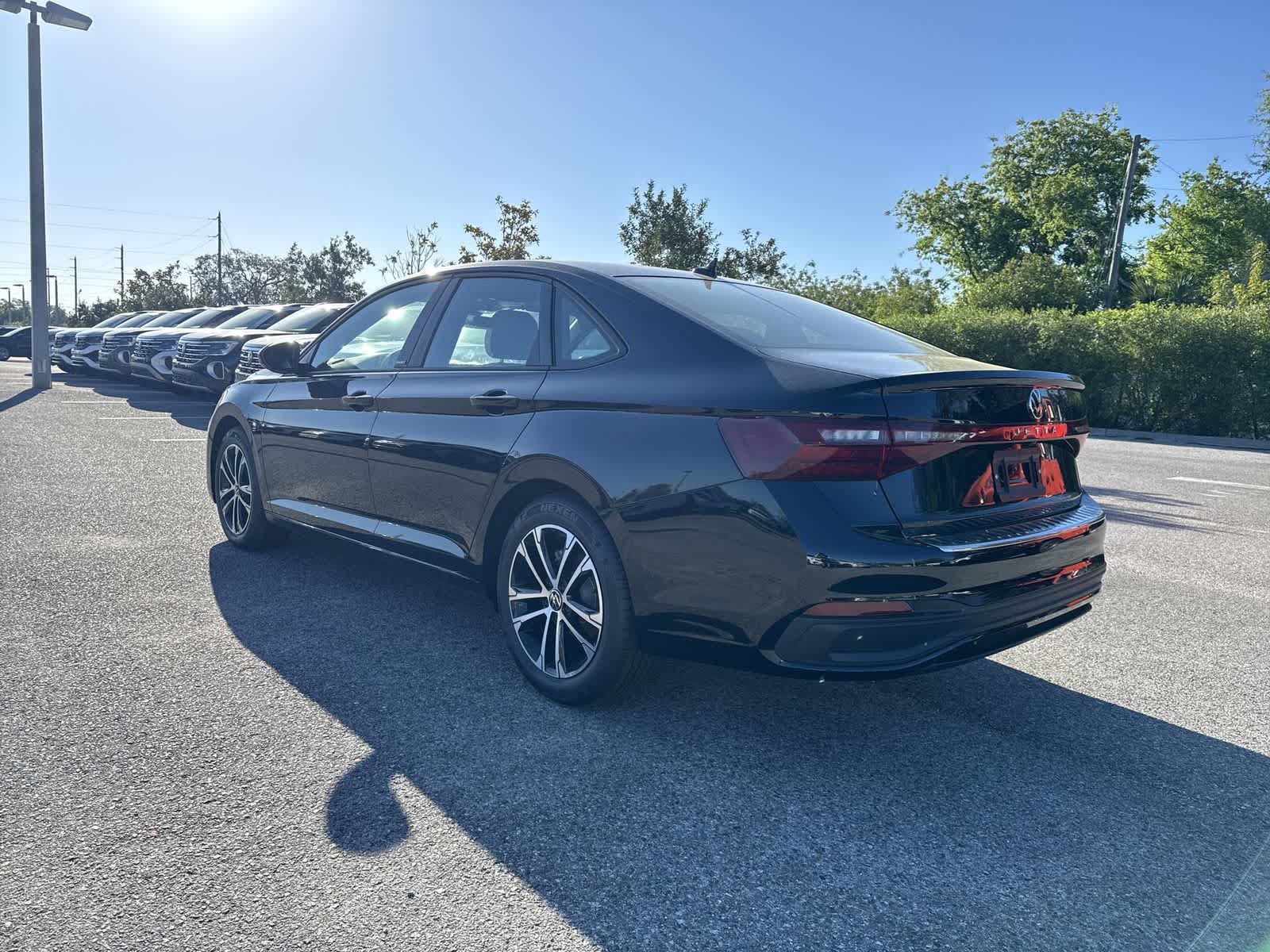 Thumbnail: 2026 Volkswagen Jetta - 4