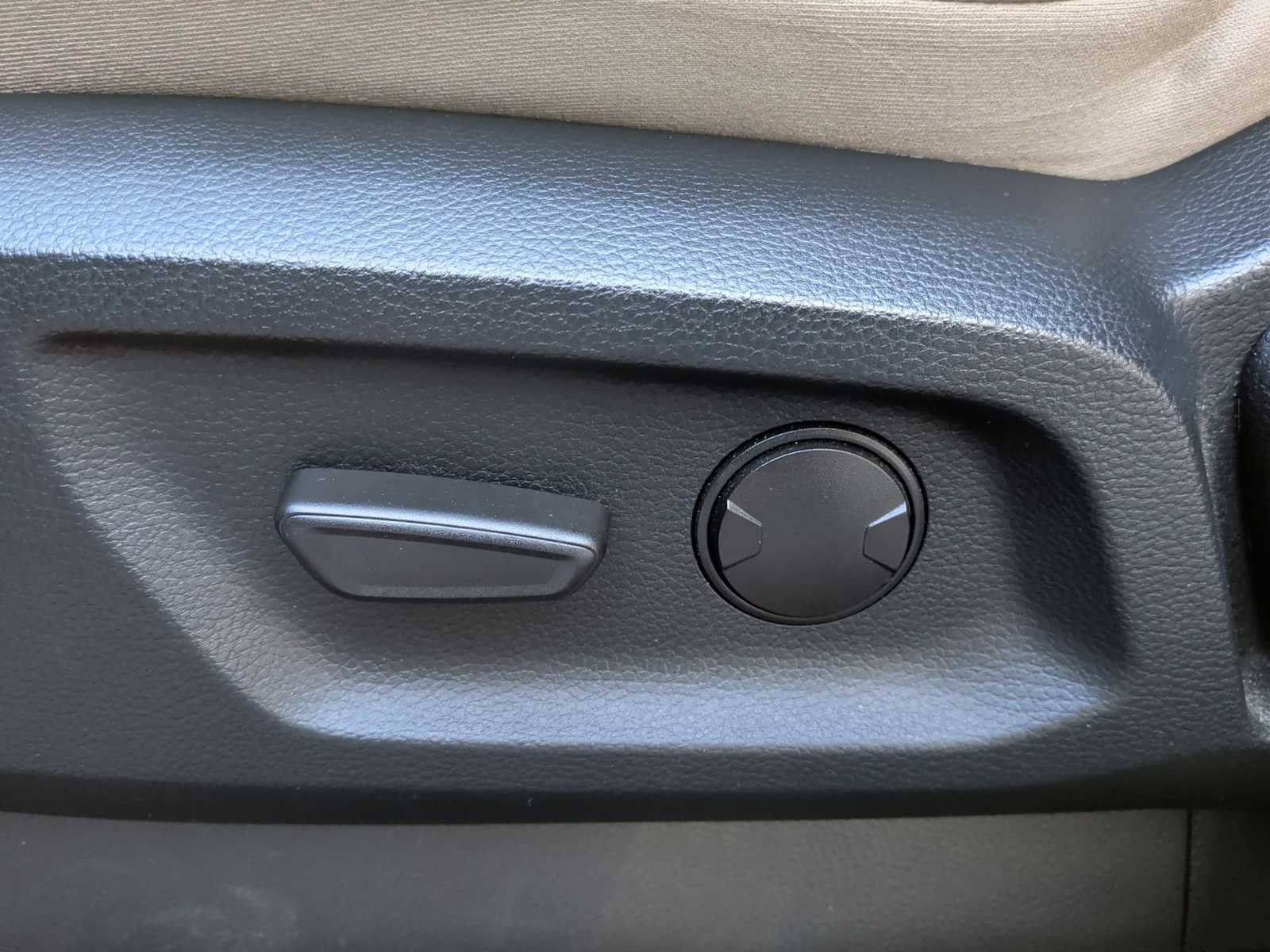 Thumbnail: 2022 Ford Ranger - 18