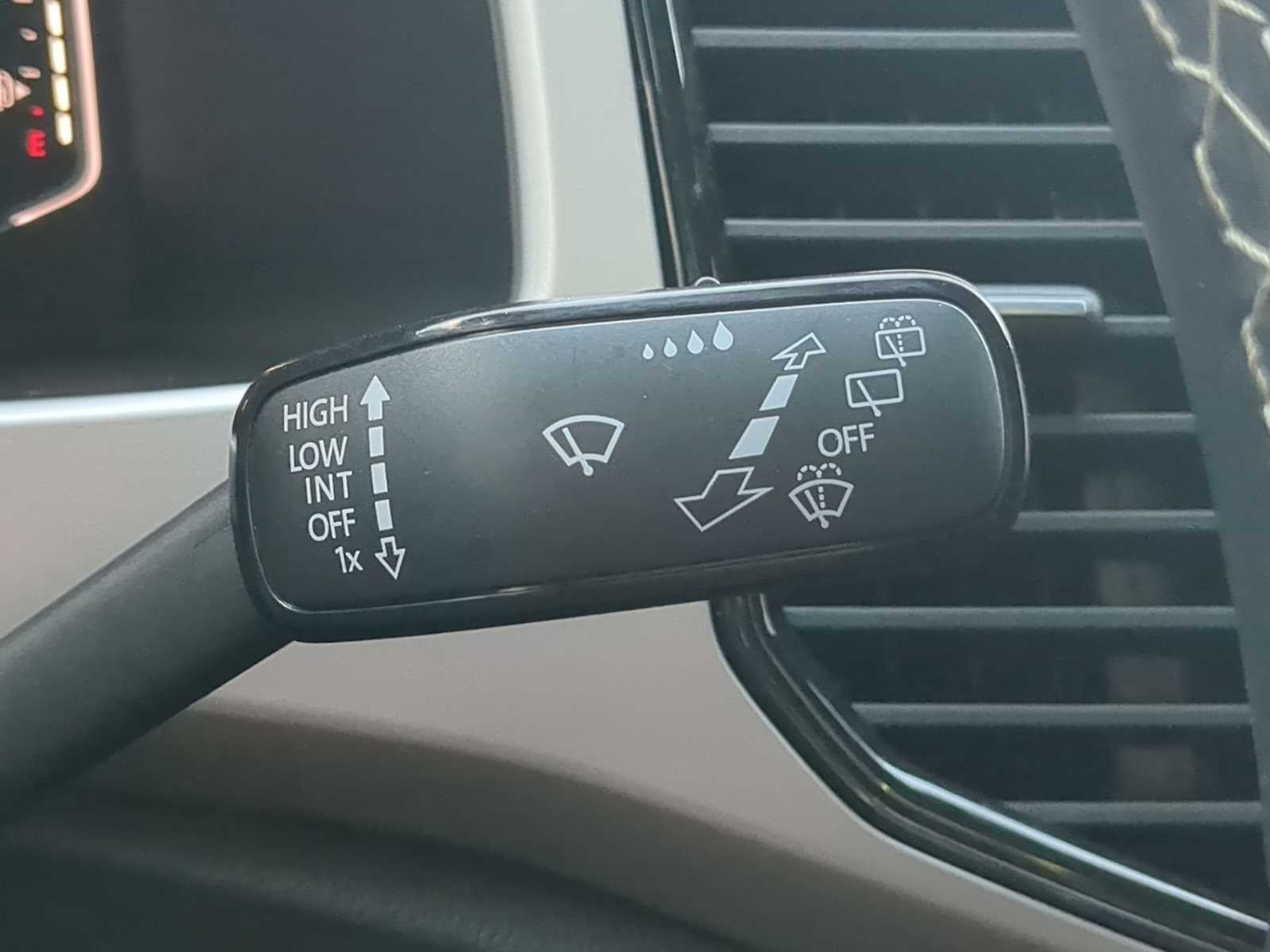 Thumbnail: 2022 Volkswagen Atlas - 27