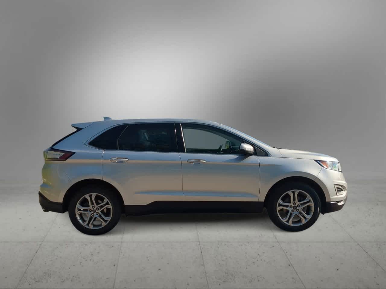 Thumbnail: 2017 Ford Edge - 9