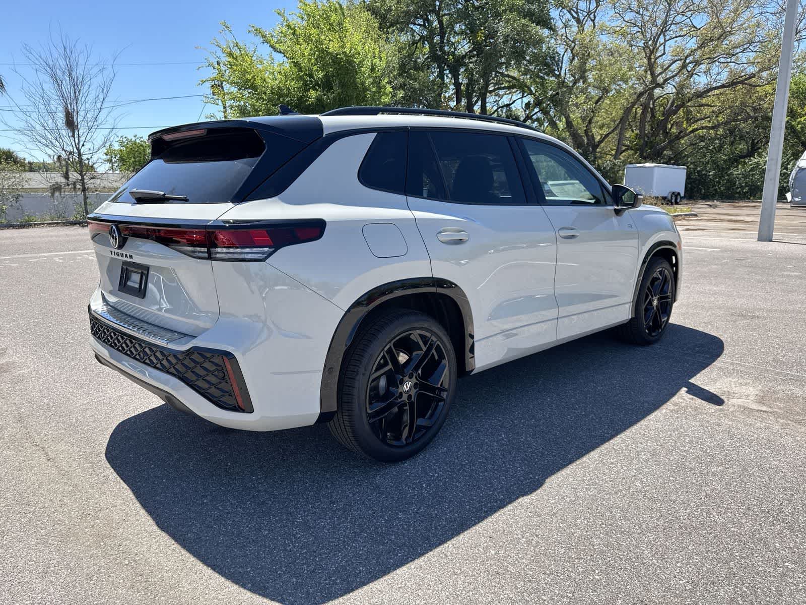 Thumbnail: 2026 Volkswagen Tiguan - 6