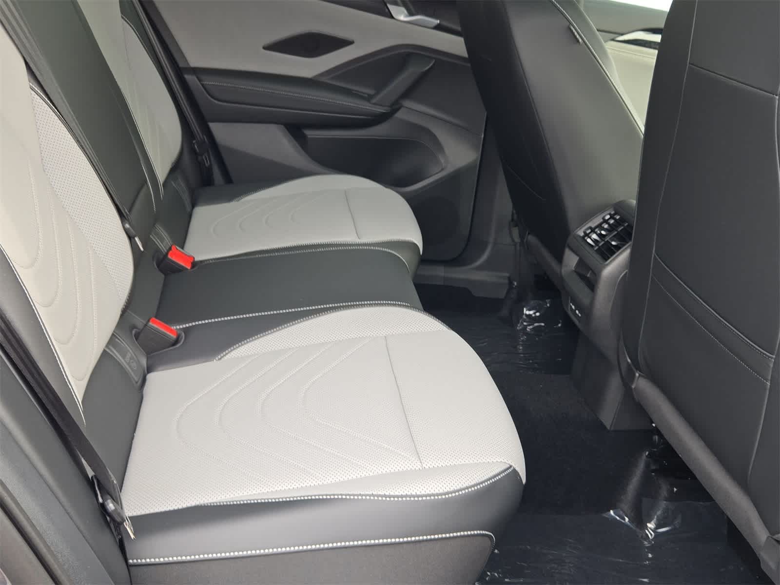 Thumbnail: 2025 Volkswagen Tiguan - 22