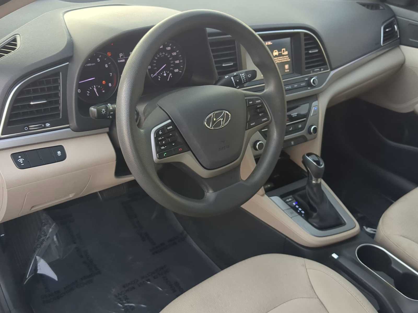 Thumbnail: 2017 Hyundai Elantra - 10