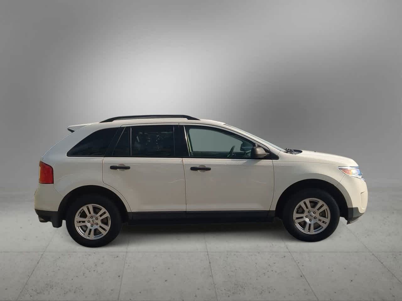 Thumbnail: 2013 Ford Edge - 9