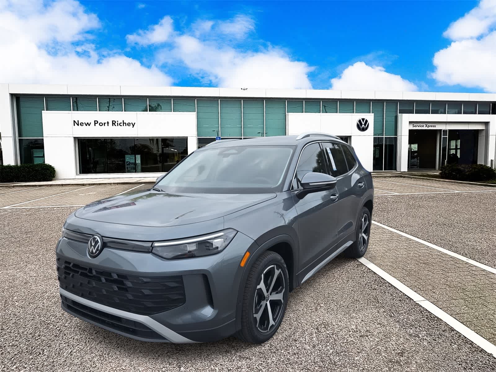 Thumbnail: 2026 Volkswagen Tiguan - 4