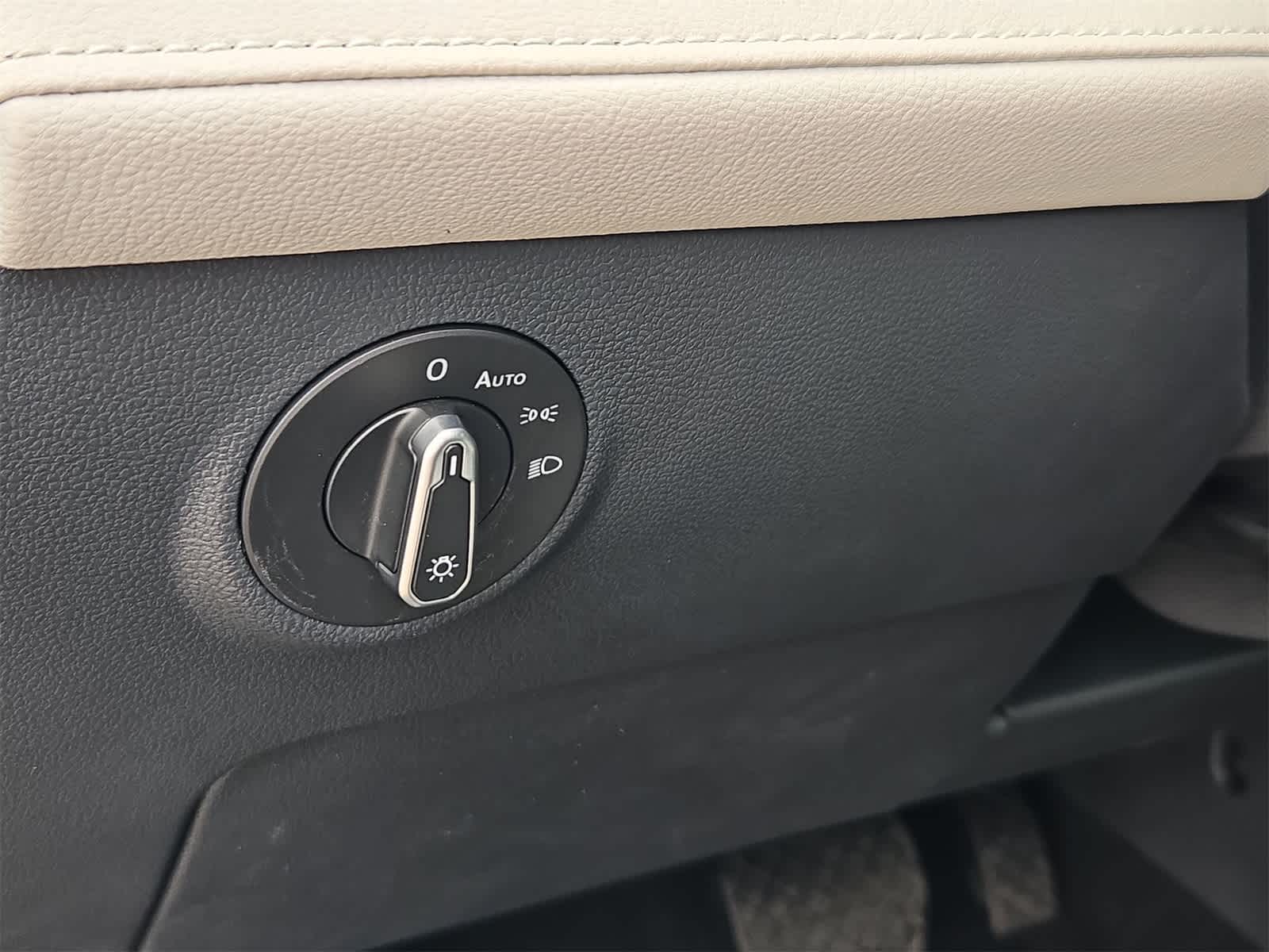 Thumbnail: 2025 Volkswagen Taos - 36