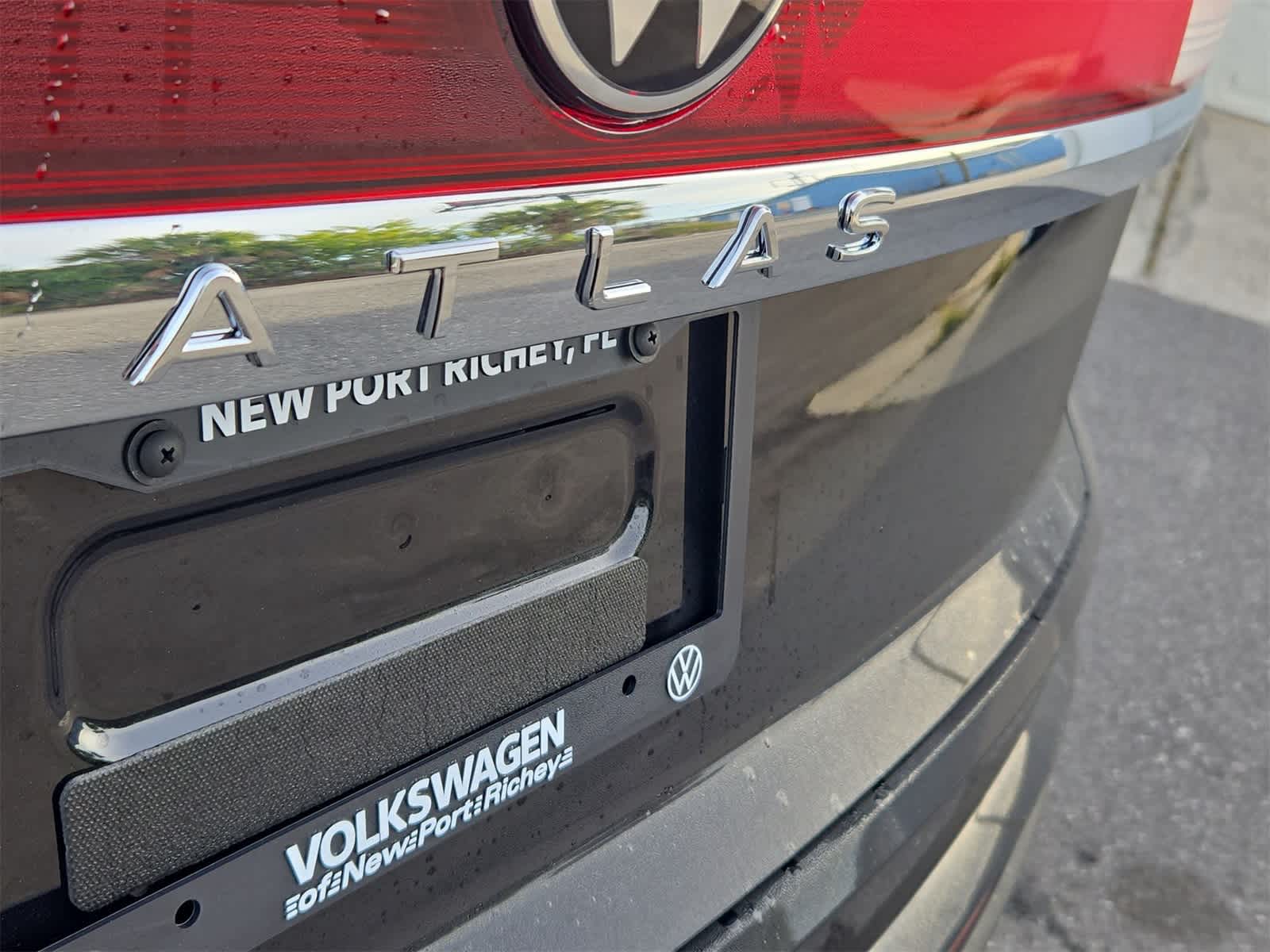 Thumbnail: 2026 Volkswagen Atlas - 12