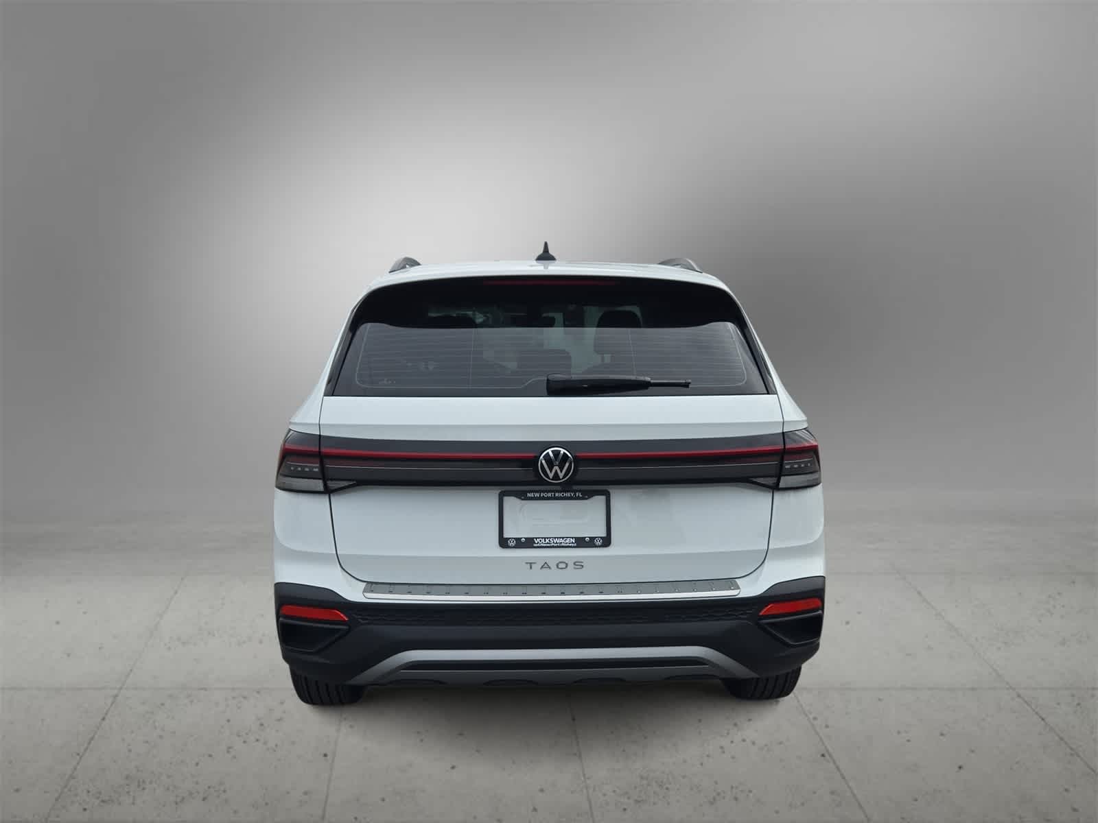 Thumbnail: 2025 Volkswagen Taos - 7
