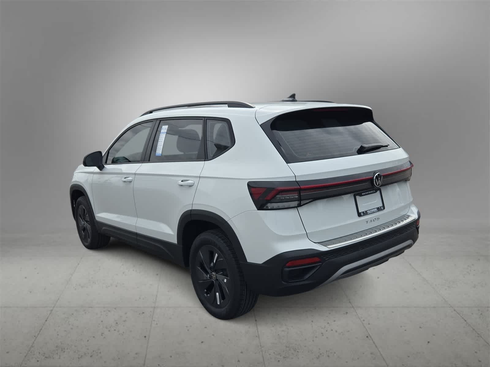 Thumbnail: 2025 Volkswagen Taos - 6
