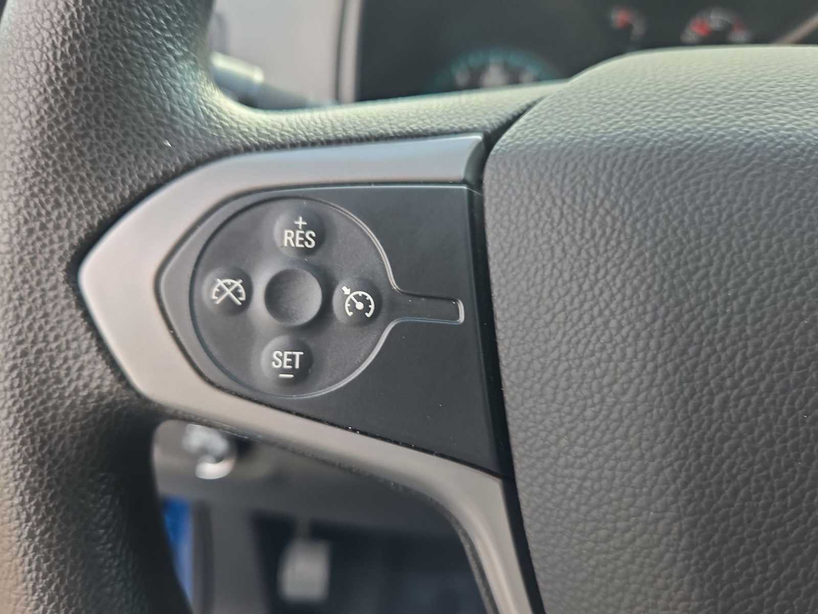 Thumbnail: 2022 Chevrolet Colorado - 23