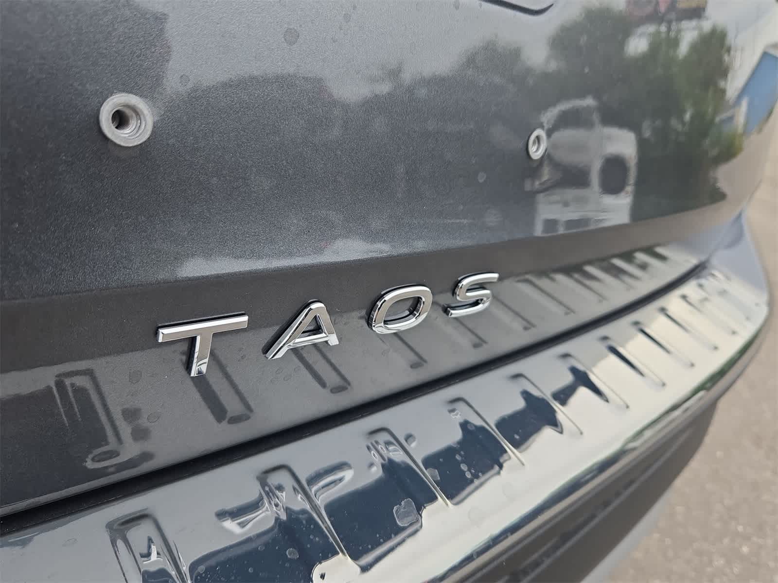 Thumbnail: 2025 Volkswagen Taos - 13