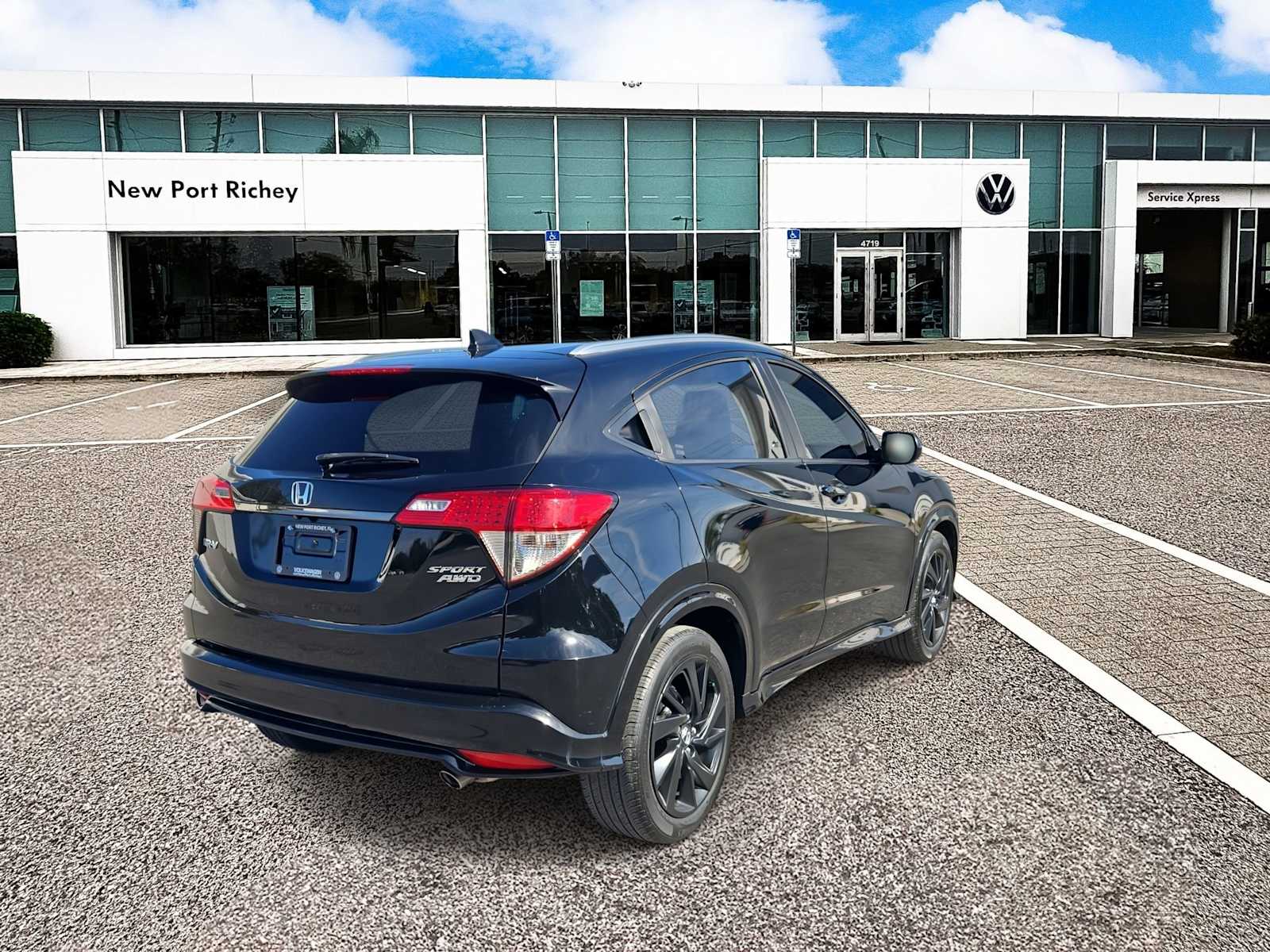 Thumbnail: 2022 Honda HR-V - 8