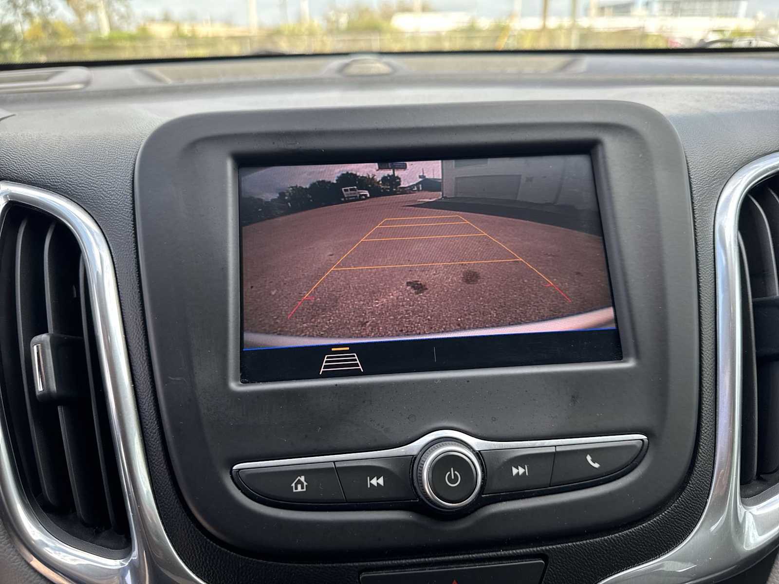 Thumbnail: 2020 Chevrolet Equinox - 28