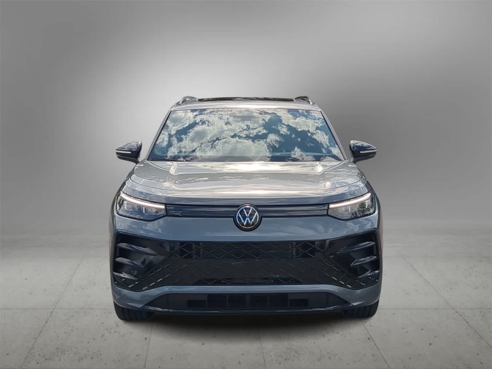 Thumbnail: 2026 Volkswagen Tiguan - 3