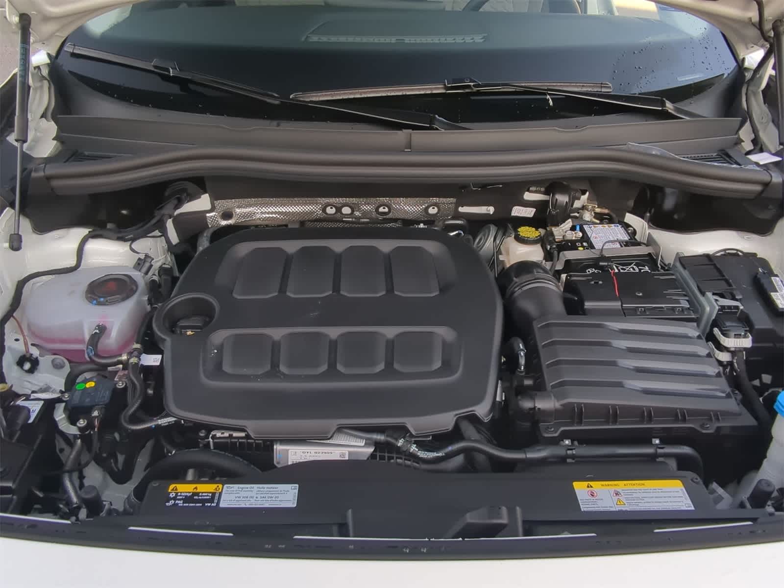 Thumbnail: 2025 Volkswagen Tiguan - 15