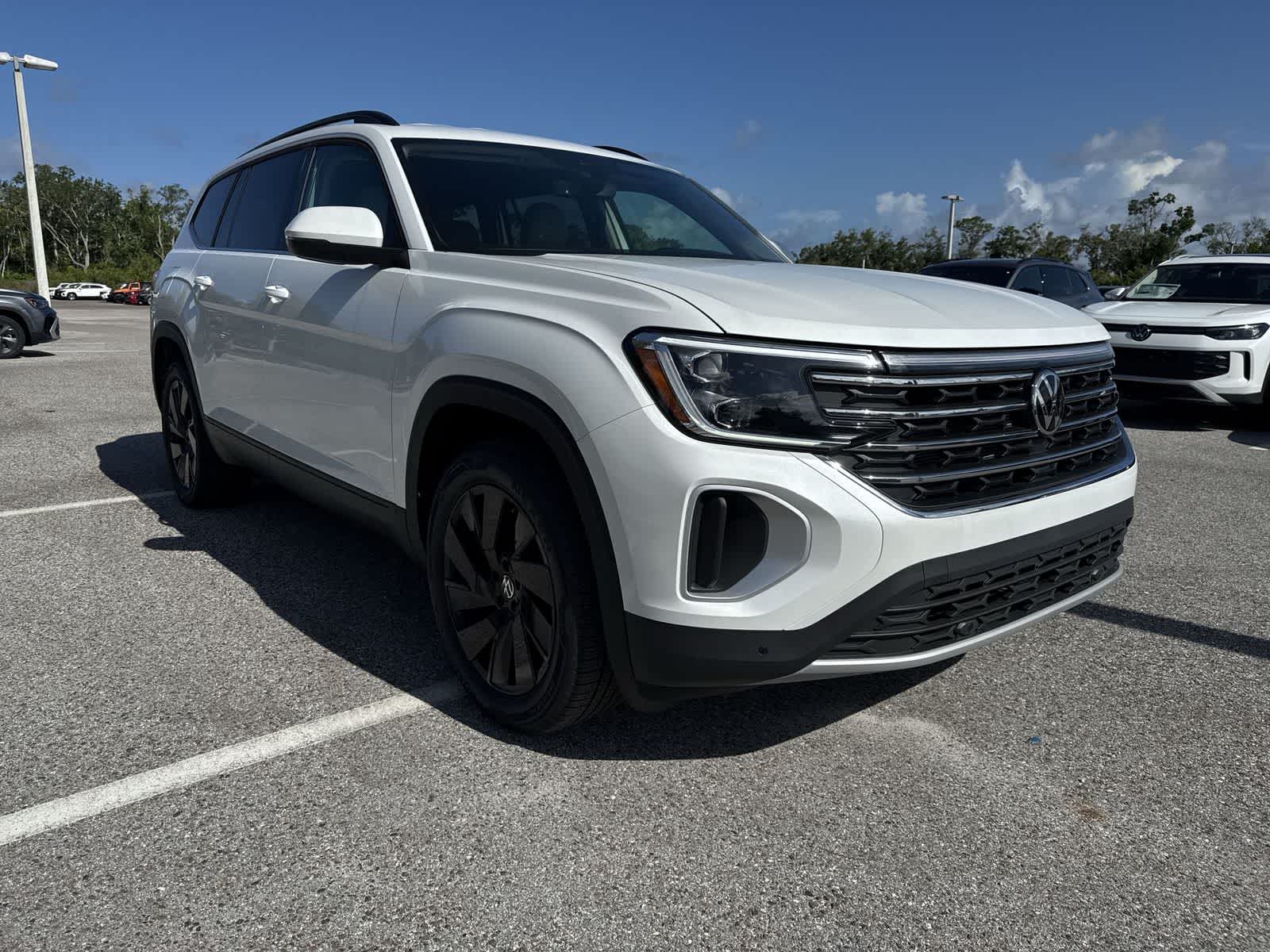 Thumbnail: 2026 Volkswagen Atlas - 8