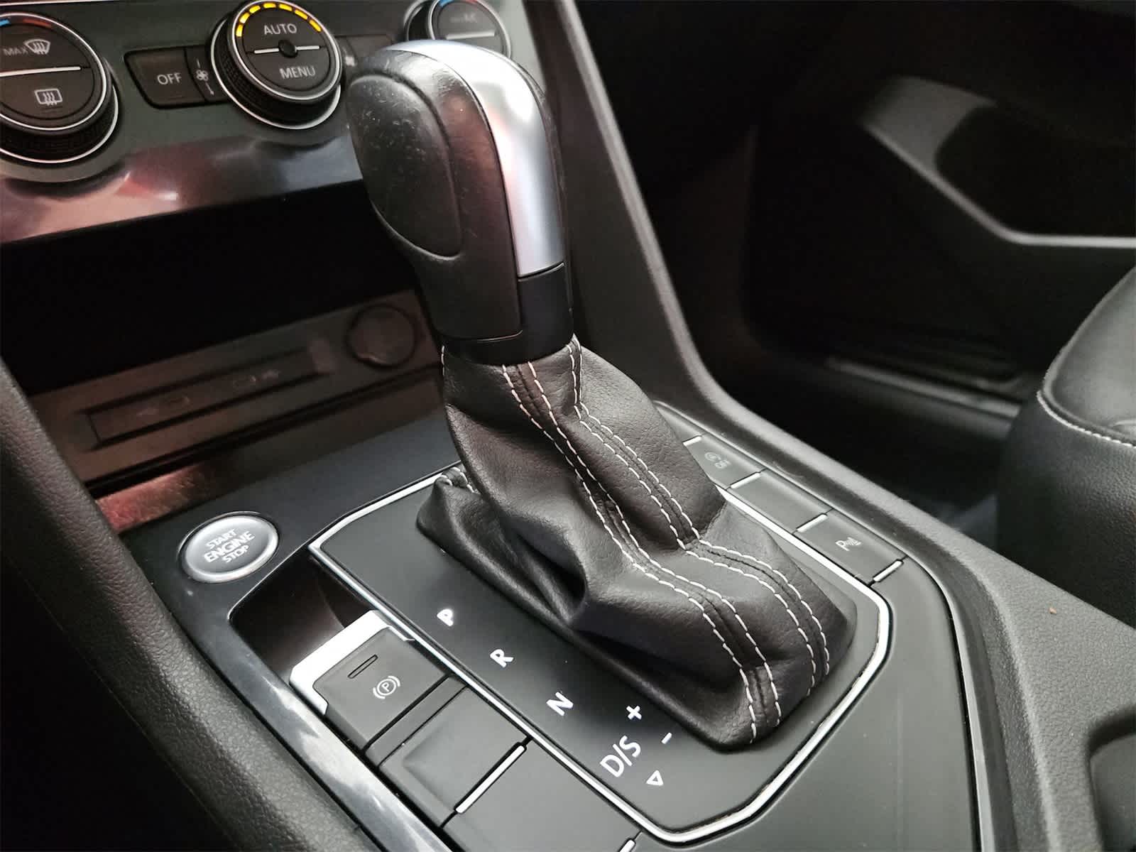 Thumbnail: 2021 Volkswagen Tiguan - 48