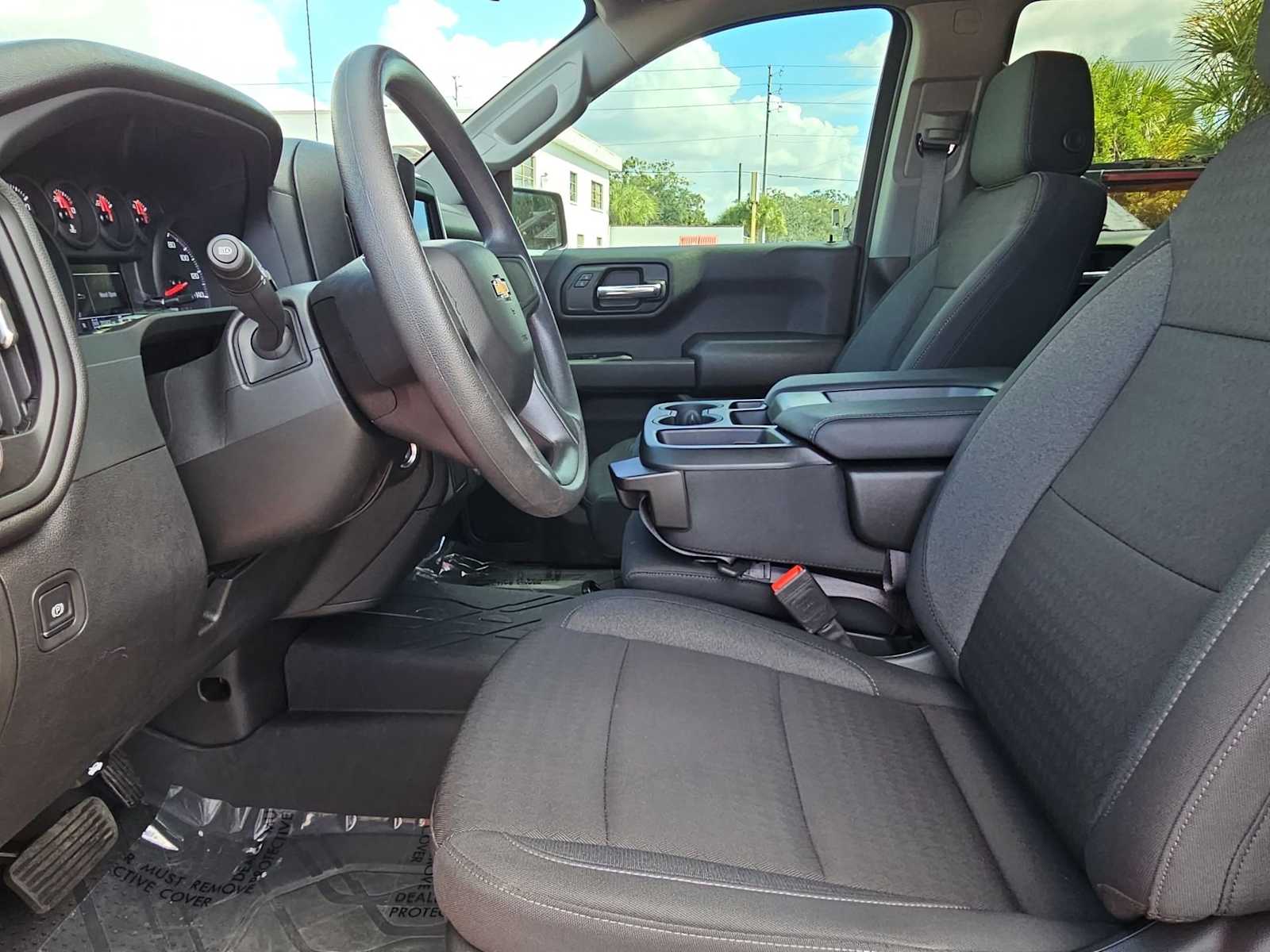 Thumbnail: 2024 Chevrolet Silverado 1500 - 17