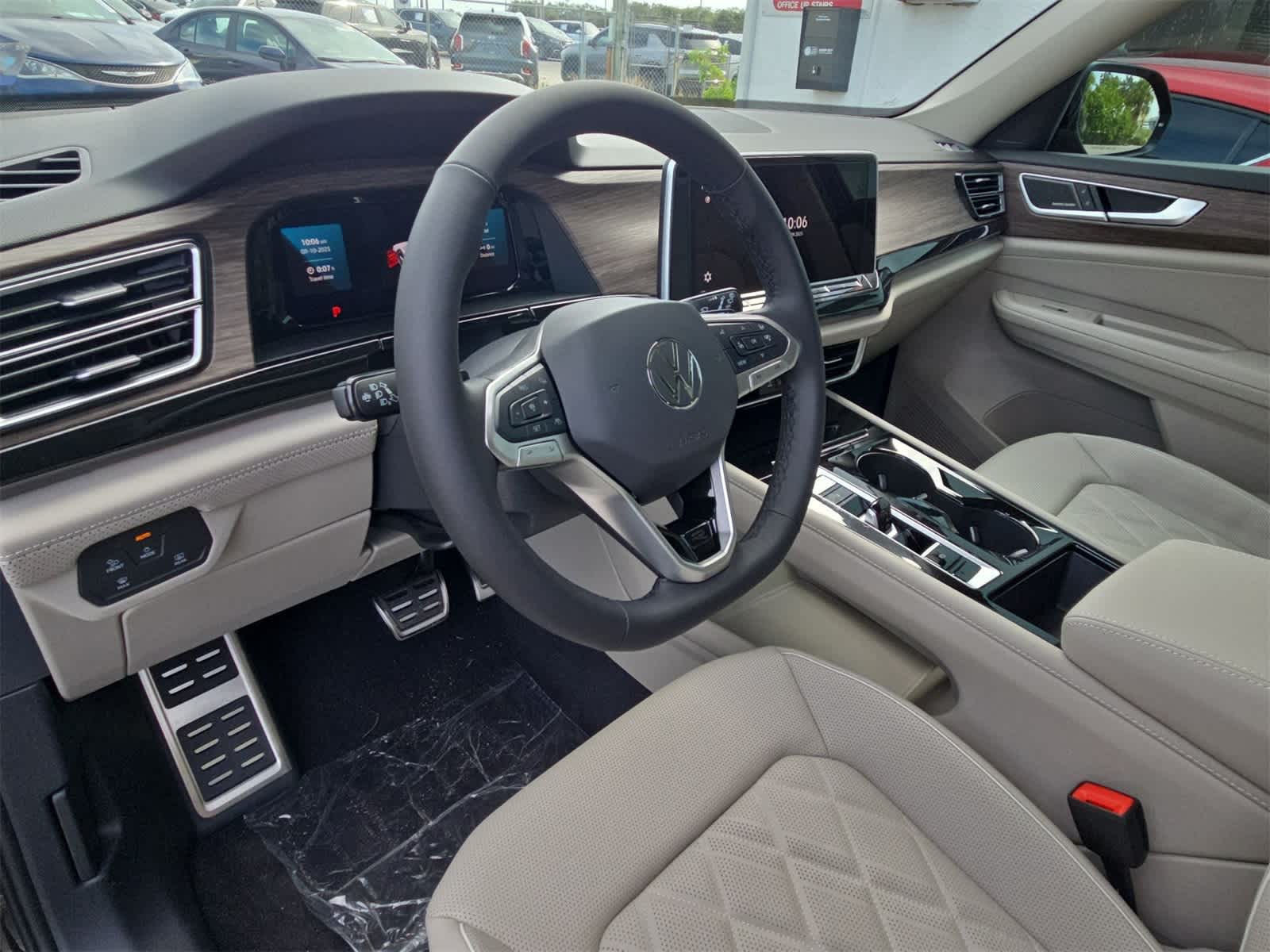 Thumbnail: 2026 Volkswagen Atlas - 10