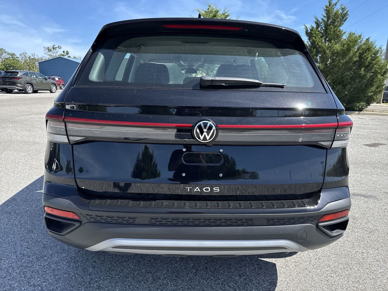 Thumbnail: 2026 Volkswagen Taos - 5
