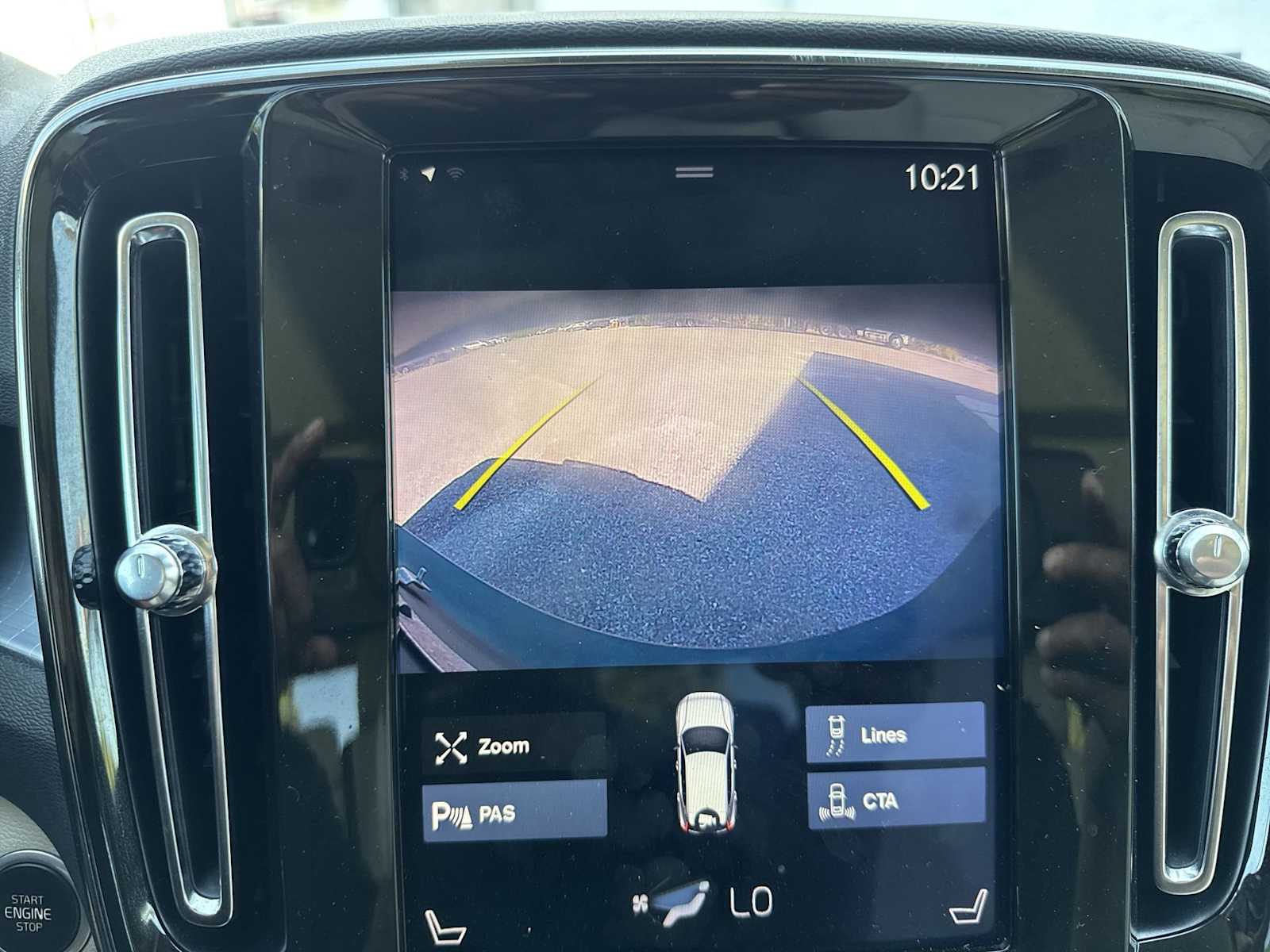 Thumbnail: 2020 Volvo XC40 - 27