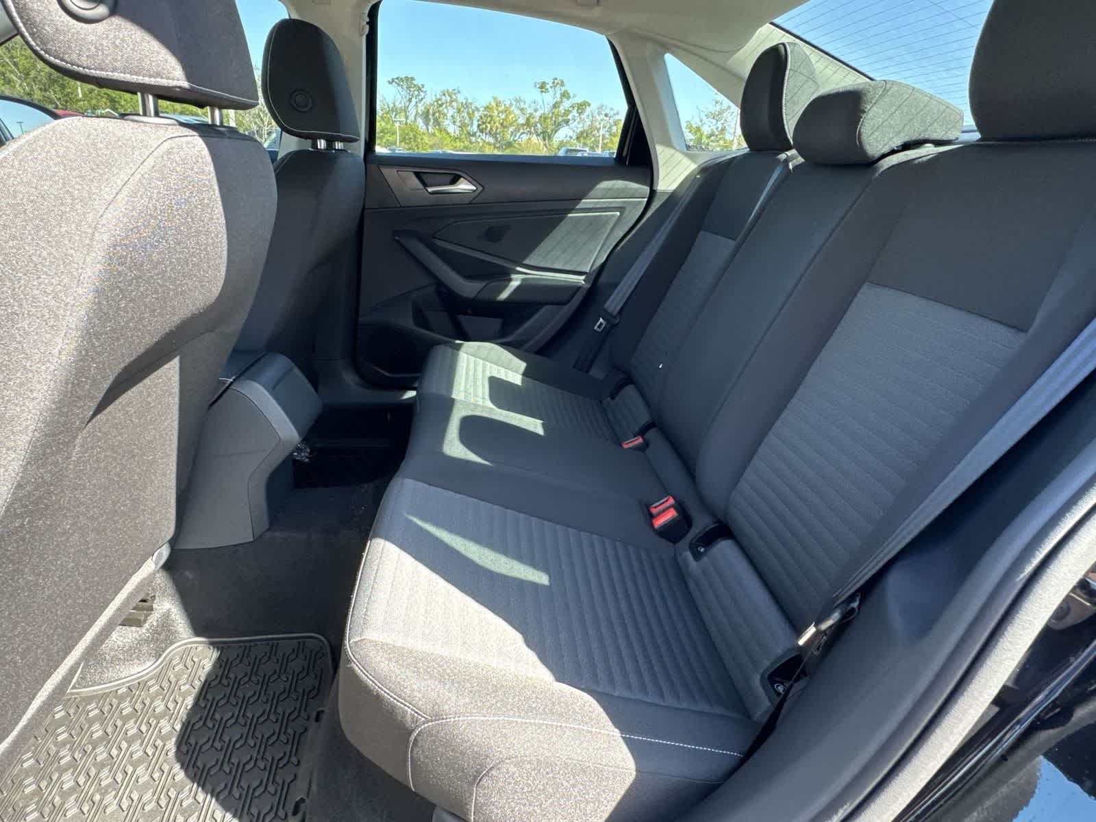 Thumbnail: 2026 Volkswagen Jetta - 18