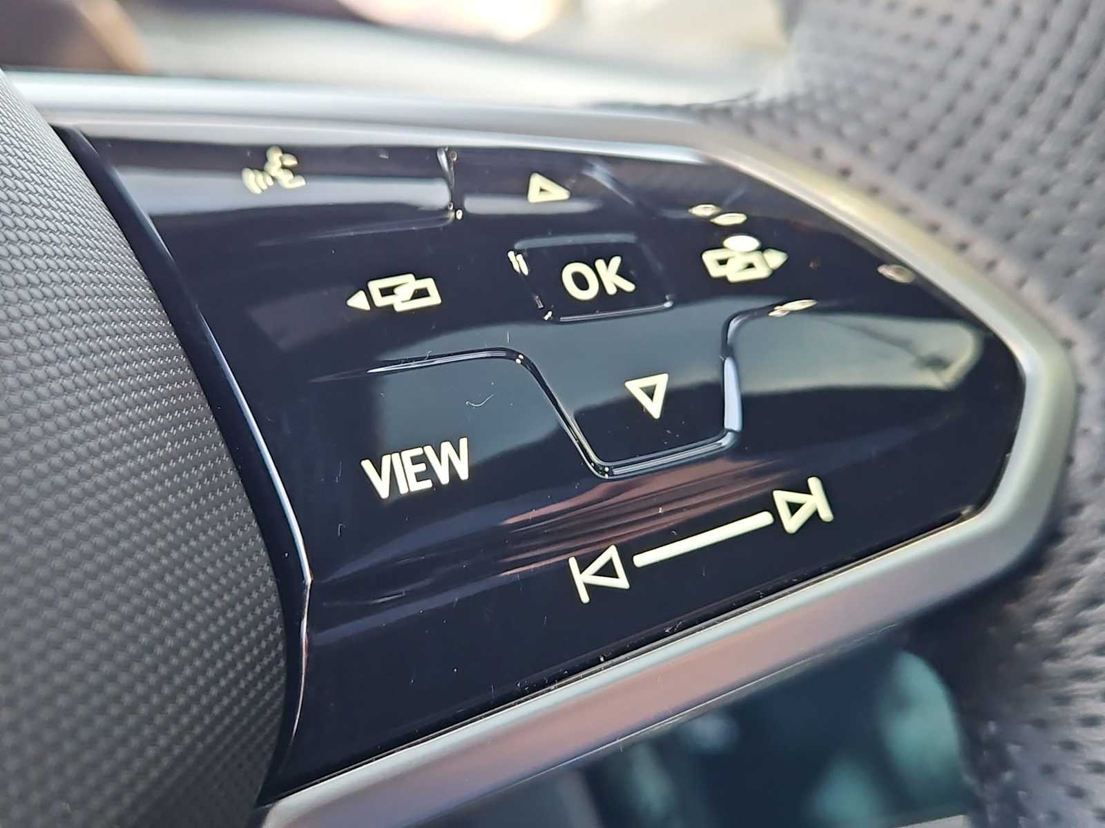 Thumbnail: 2022 Volkswagen Arteon - 25