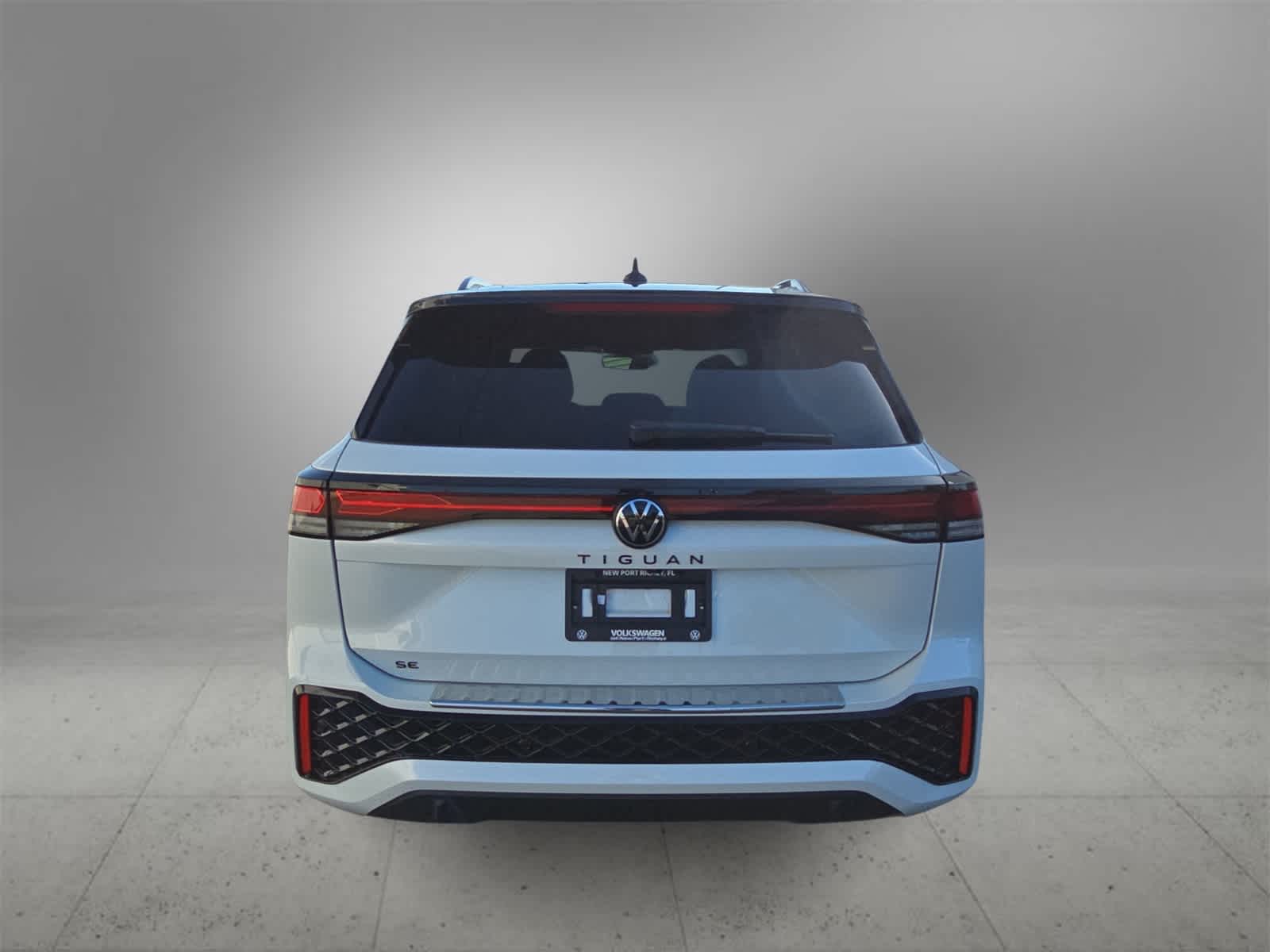 Thumbnail: 2025 Volkswagen Tiguan - 7