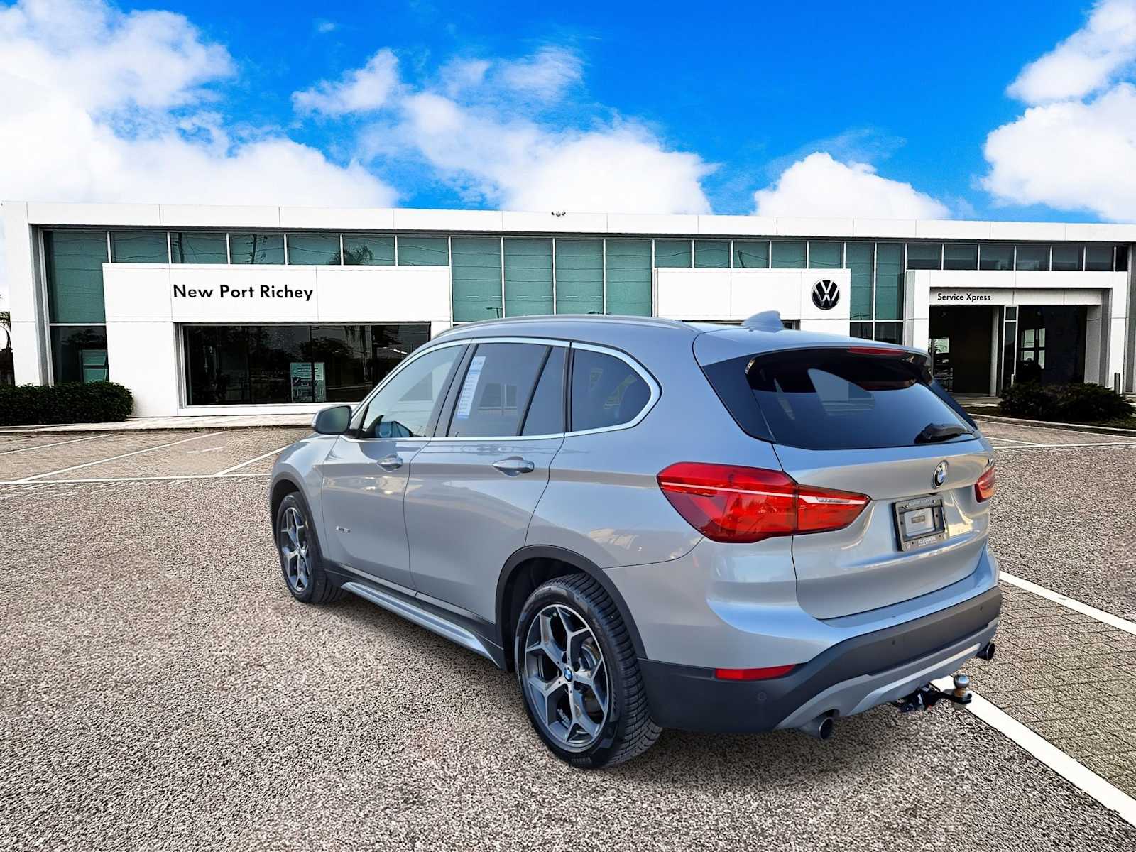 Thumbnail: 2017 BMW X1 - 6