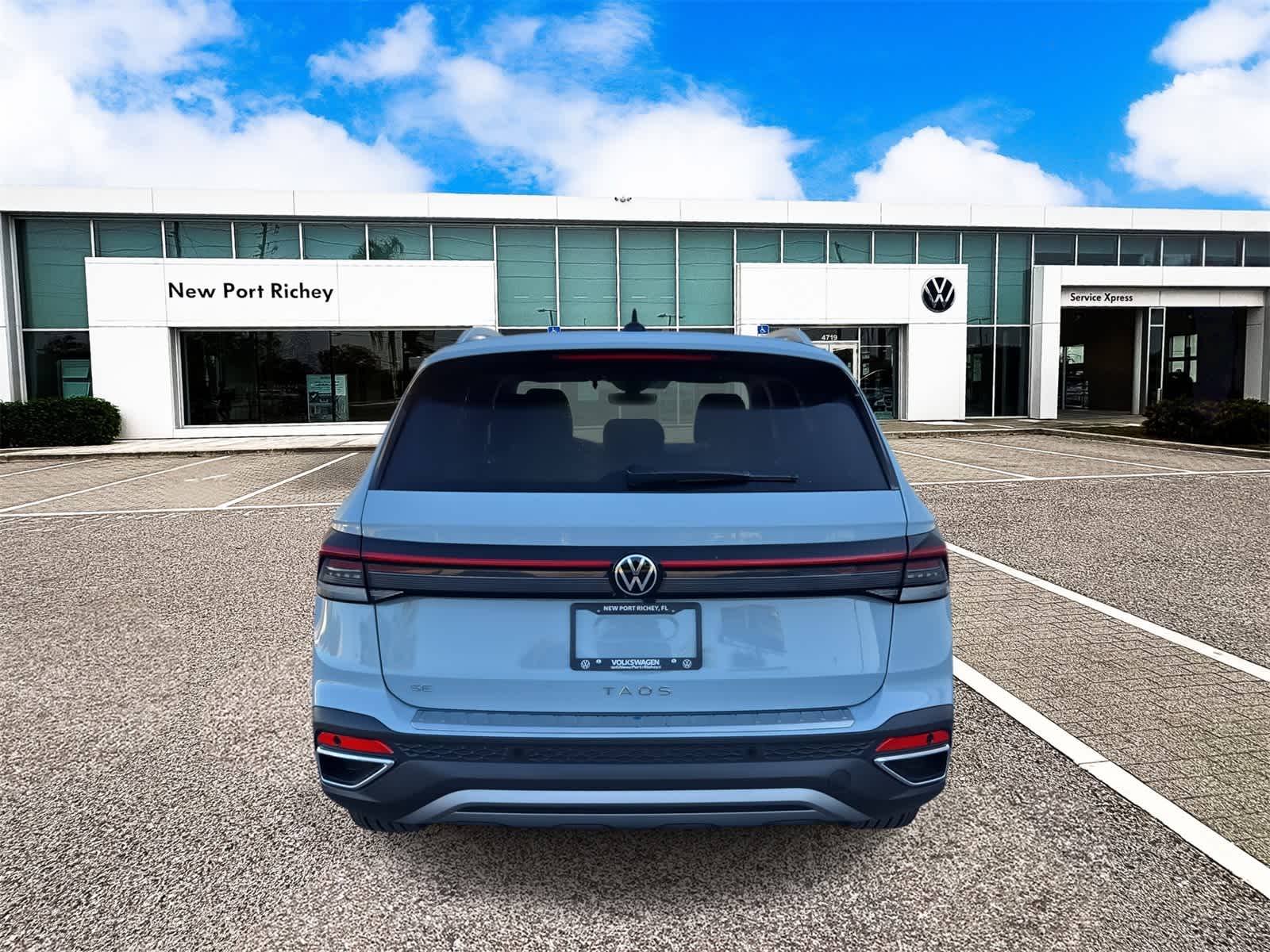 Thumbnail: 2025 Volkswagen Taos - 7