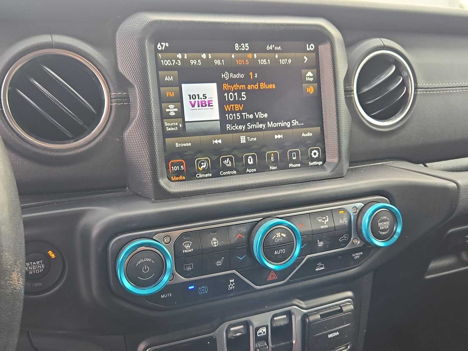 Thumbnail: 2023 Jeep Wrangler - 26