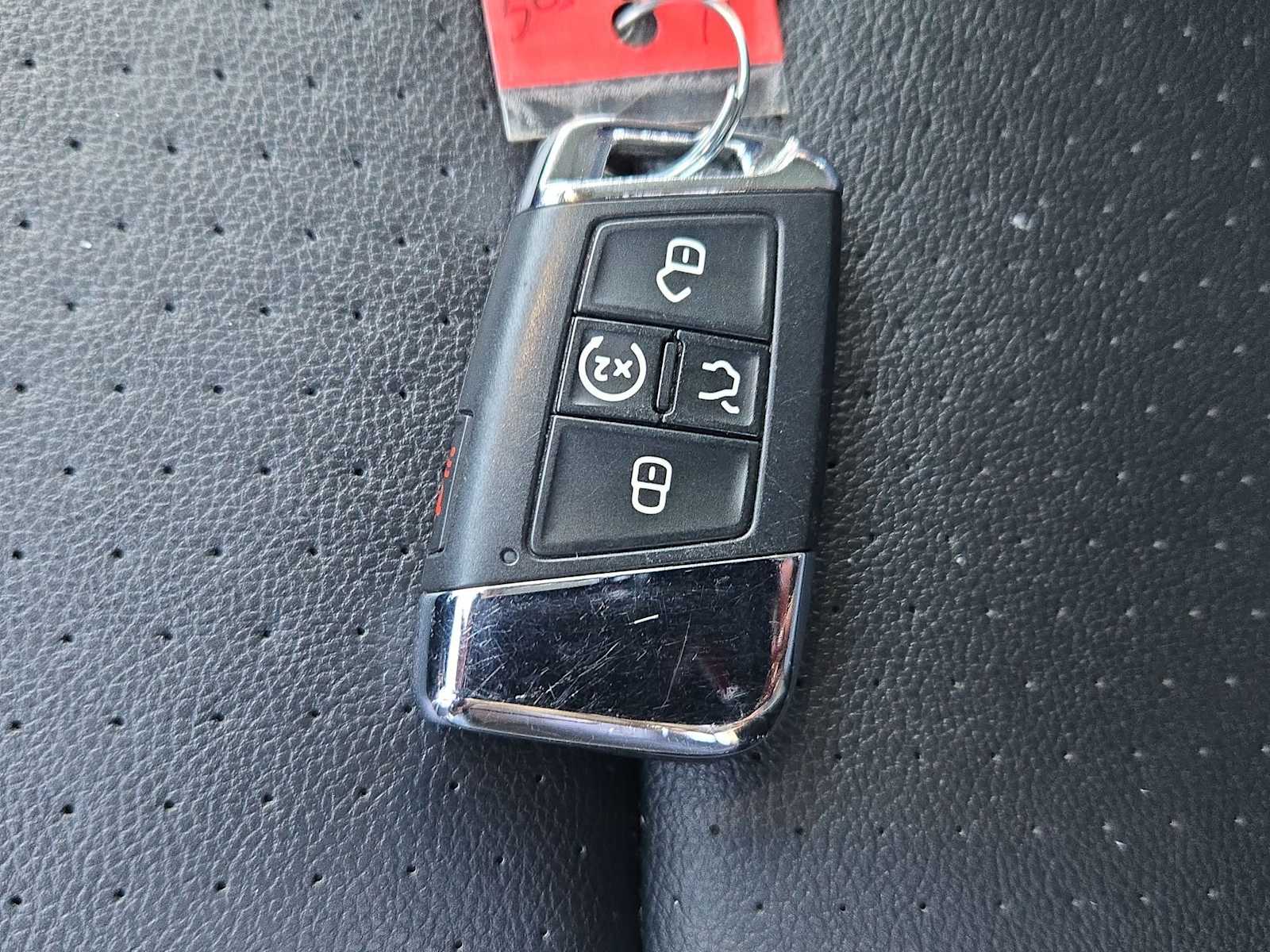 Thumbnail: 2022 Volkswagen Atlas - 33