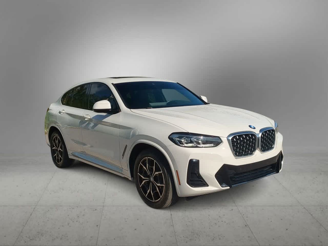 Thumbnail: 2022 BMW X4 - 2