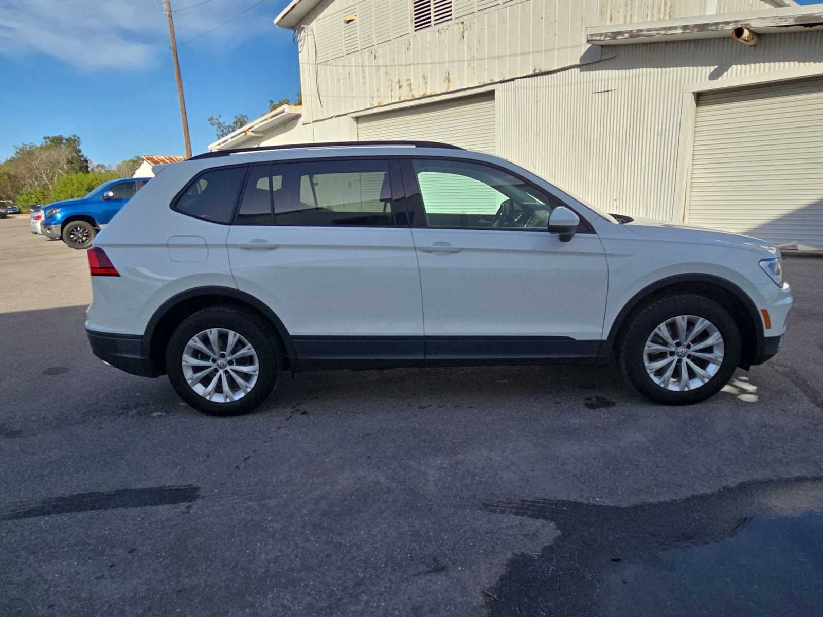 Thumbnail: 2018 Volkswagen Tiguan - 15