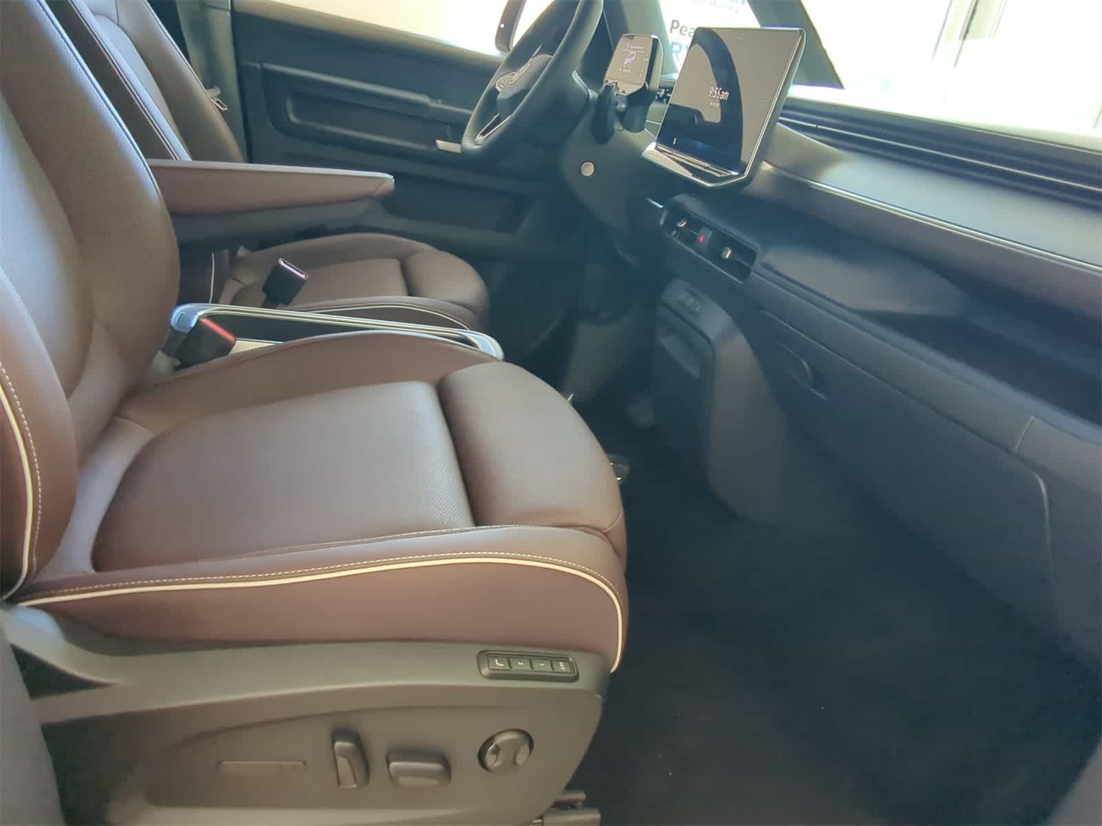 Thumbnail: 2025 Volkswagen ID.Buzz - 19