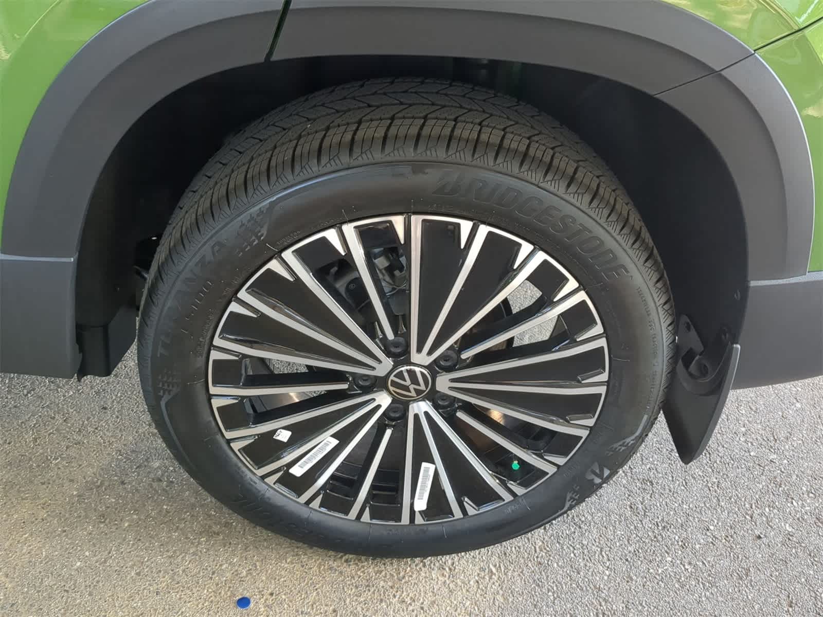 Thumbnail: 2025 Volkswagen Taos - 14