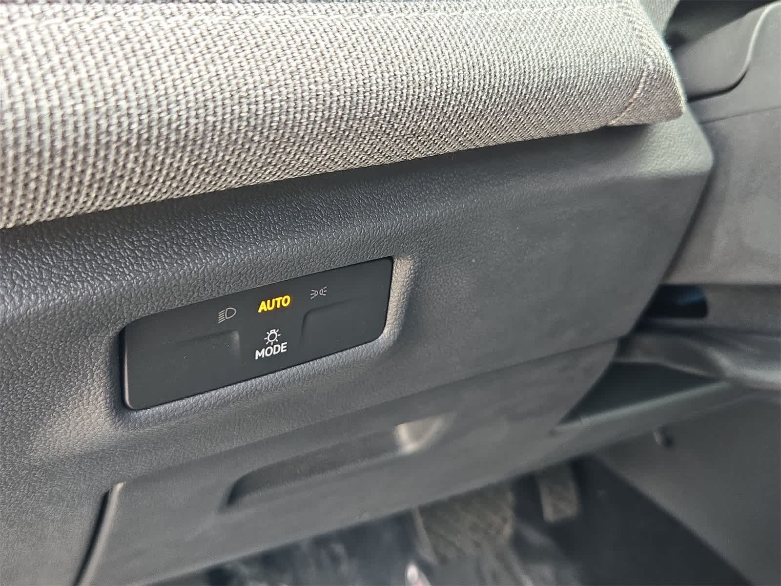 Thumbnail: 2025 Volkswagen Tiguan - 36