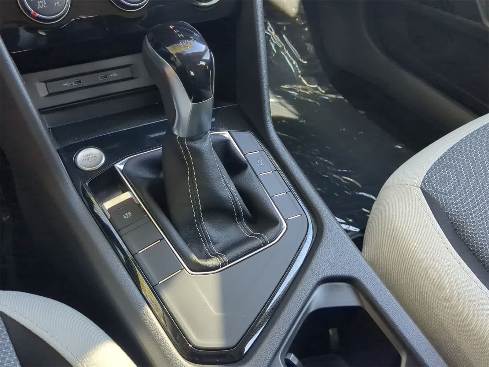 Thumbnail: 2025 Volkswagen Taos - 29