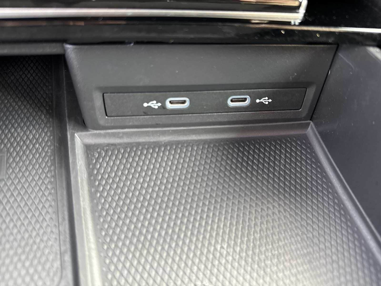 Thumbnail: 2024 Volkswagen Atlas - 30