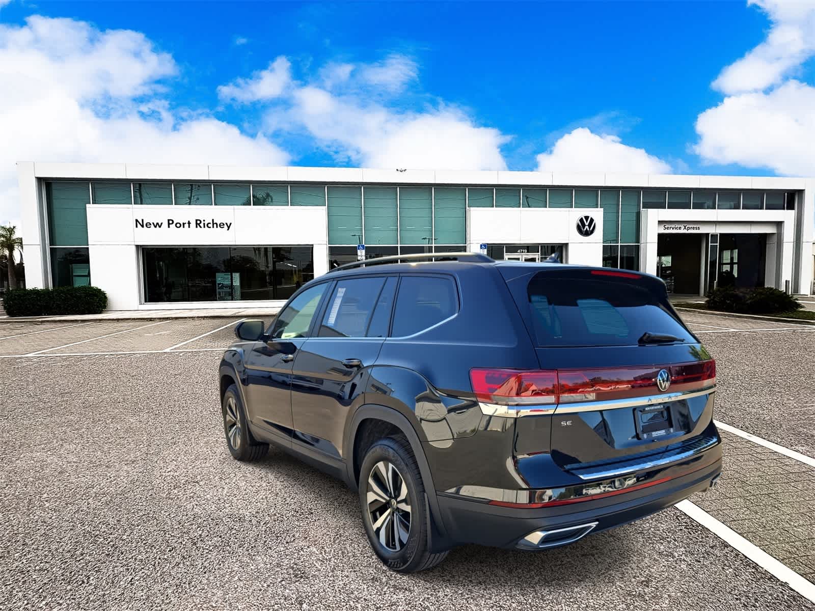 Thumbnail: 2026 Volkswagen Atlas - 6