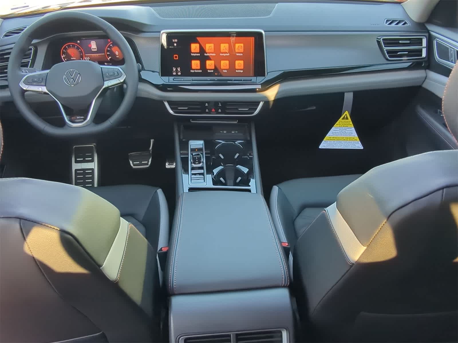 Thumbnail: 2025 Volkswagen Atlas - 16