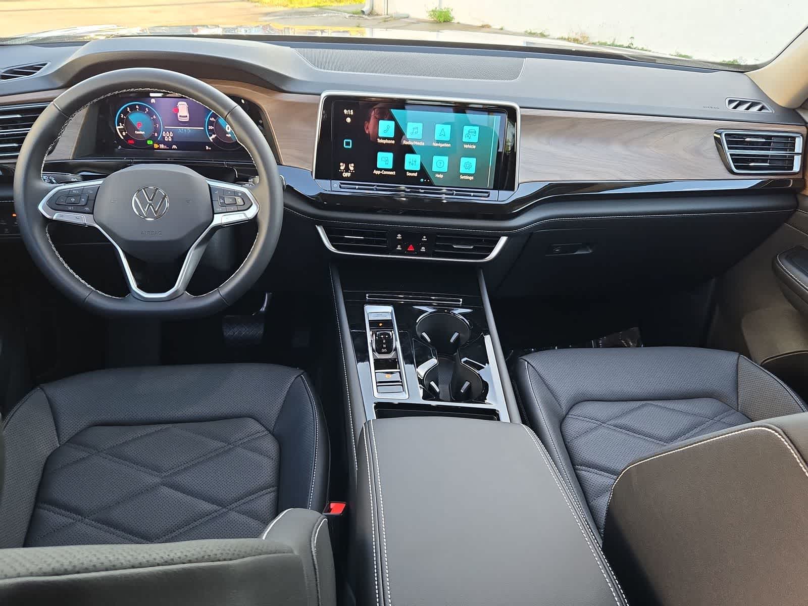 Thumbnail: 2026 Volkswagen Atlas - 16